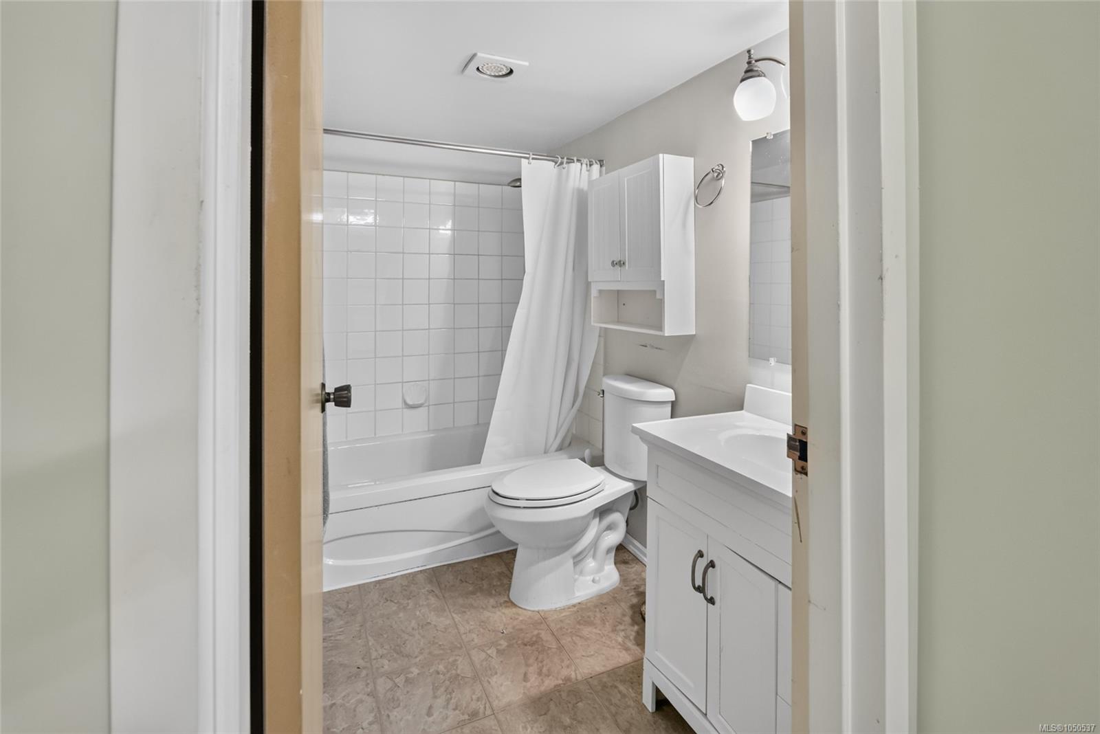 209-4728 Uplands Dr — listing photo 14 of 16