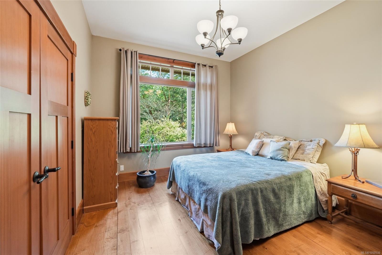 1195 Spider Lake Rd — listing photo 7 of 38
