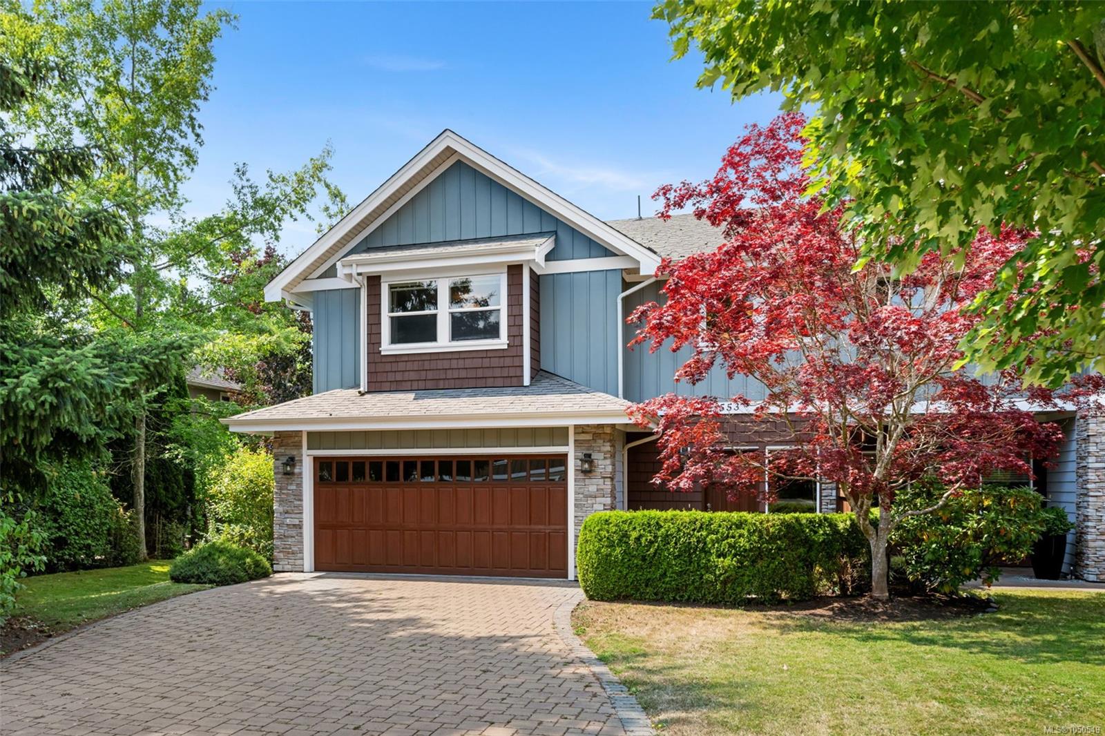 553 Heatherdale Lane photo 3