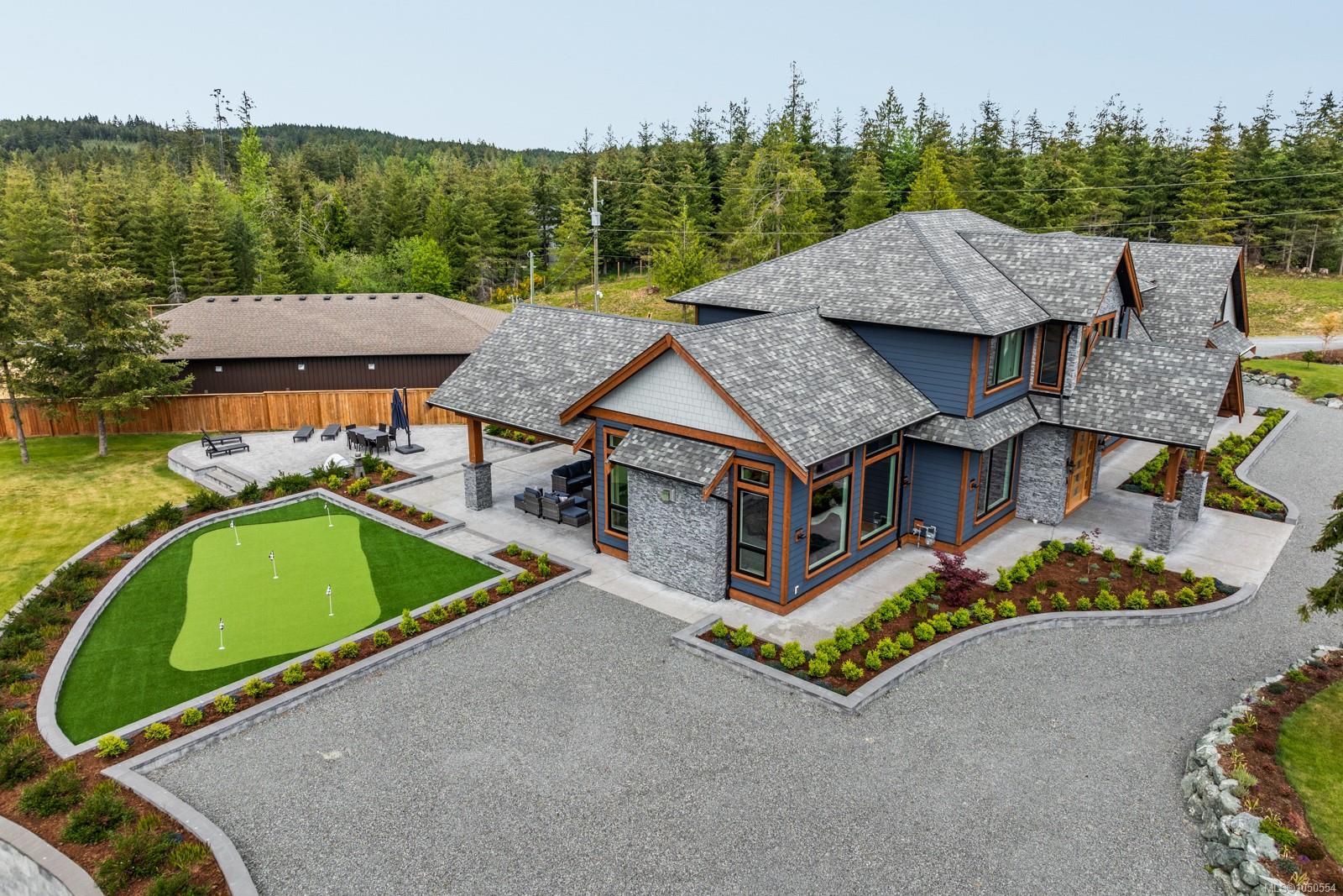 2833 Woodcroft Pl — listing photo 8 of 86