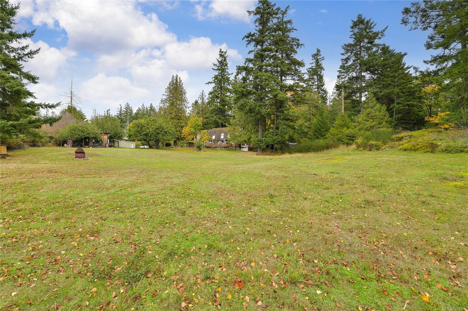 567 Windthrop Rd — listing photo 7 of 9