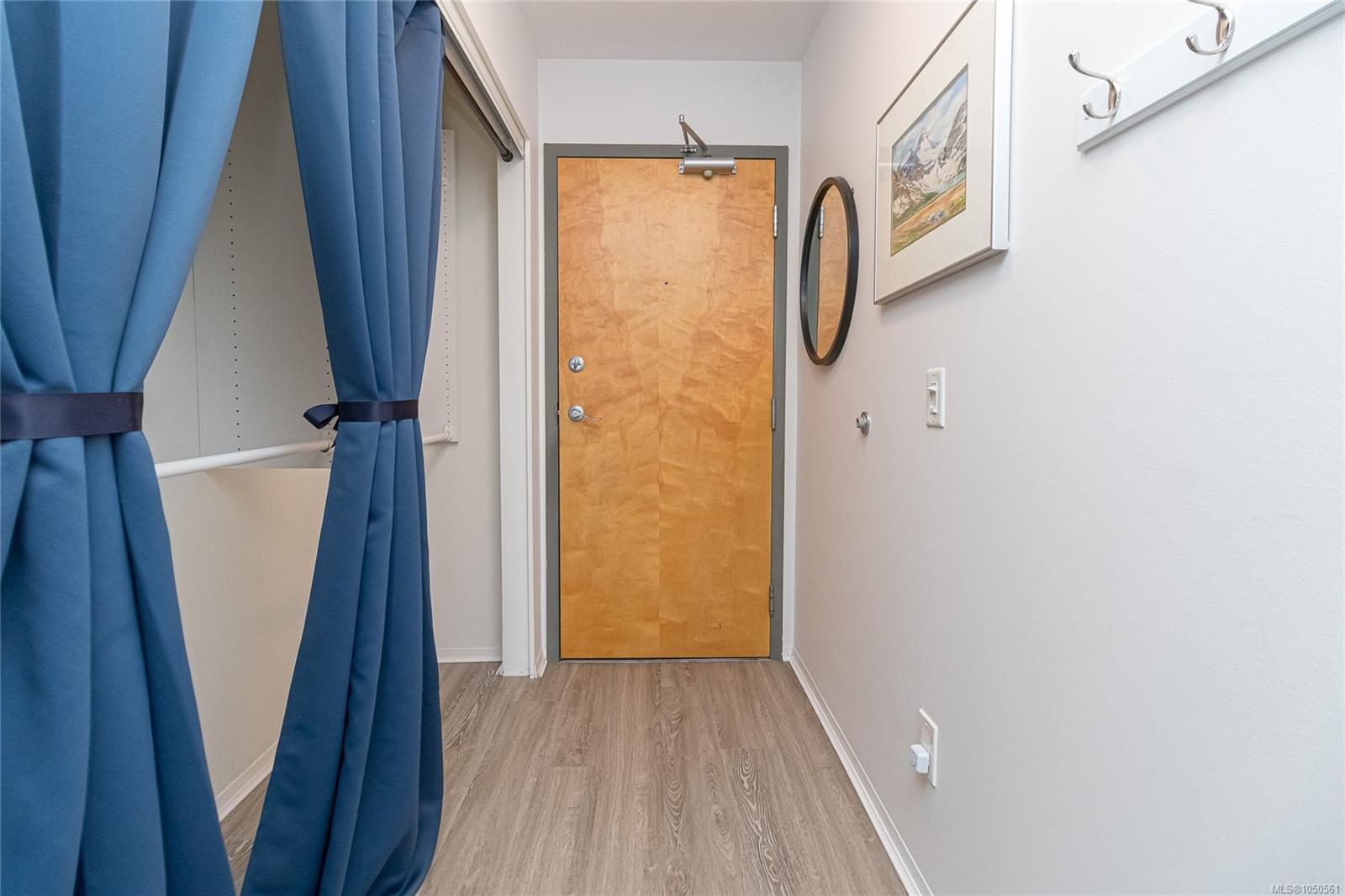 303-932 Johnson St — listing photo 12 of 29