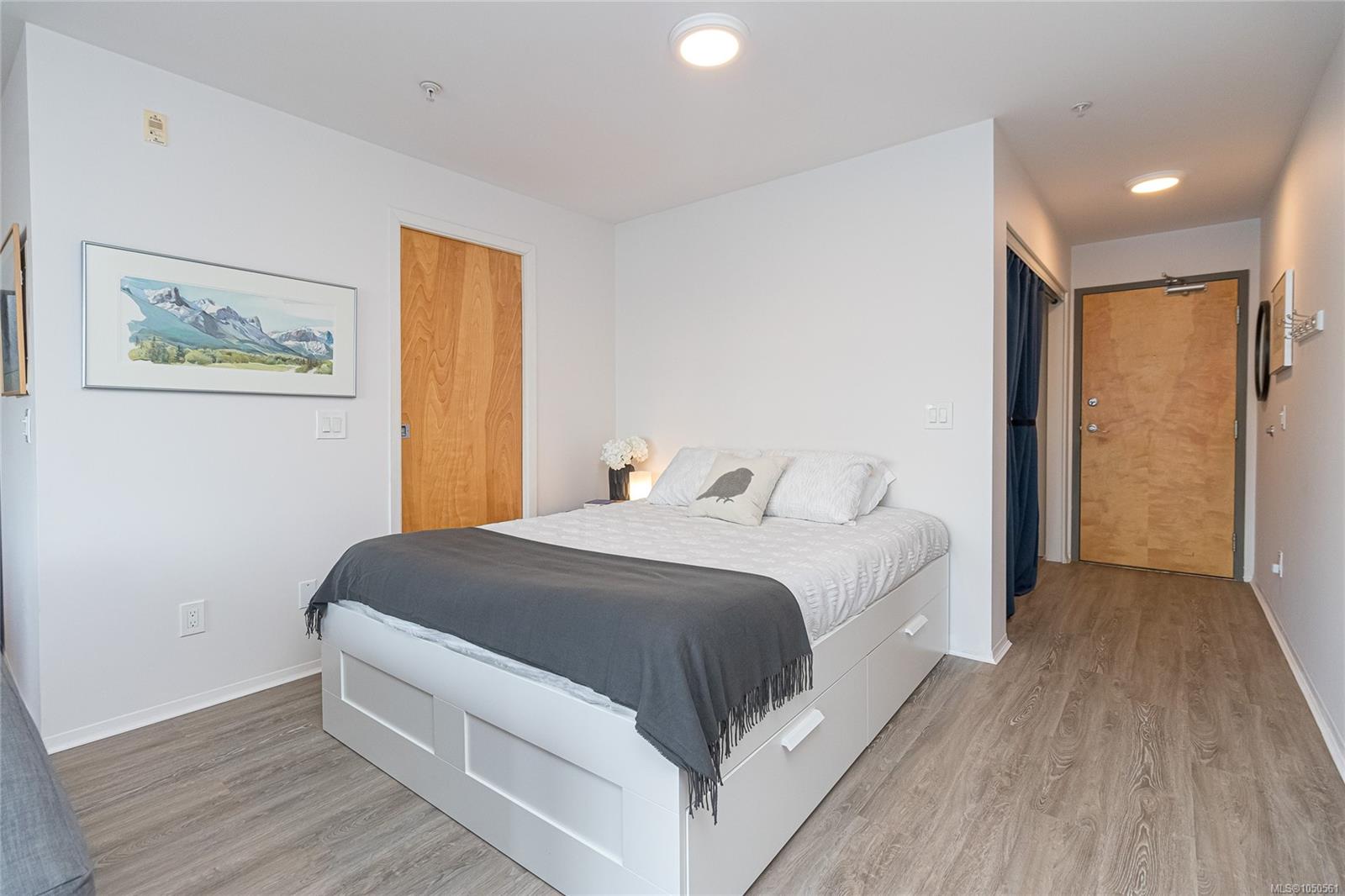 303-932 Johnson St — listing photo 7 of 29