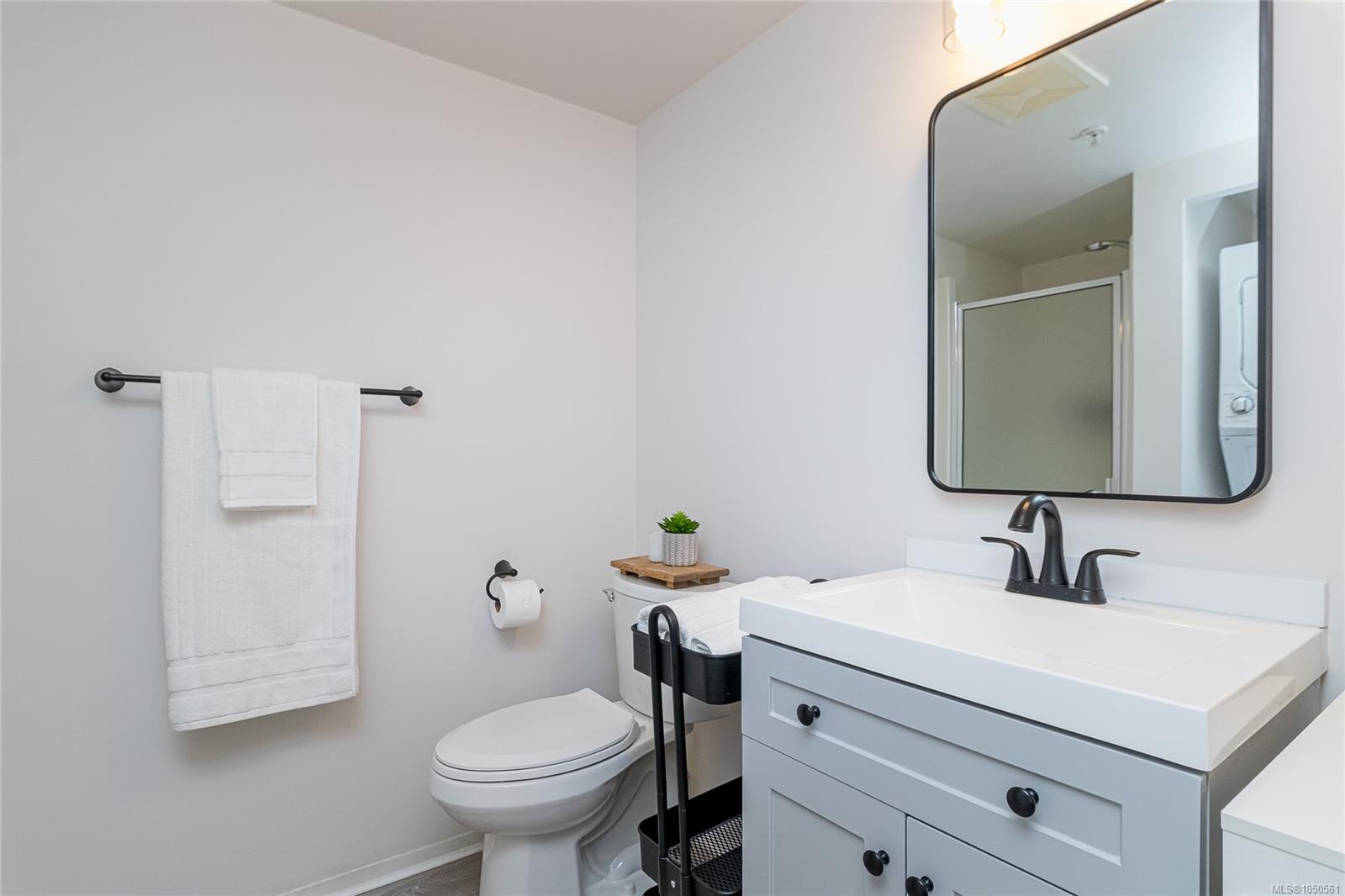 303-932 Johnson St — listing photo 8 of 29