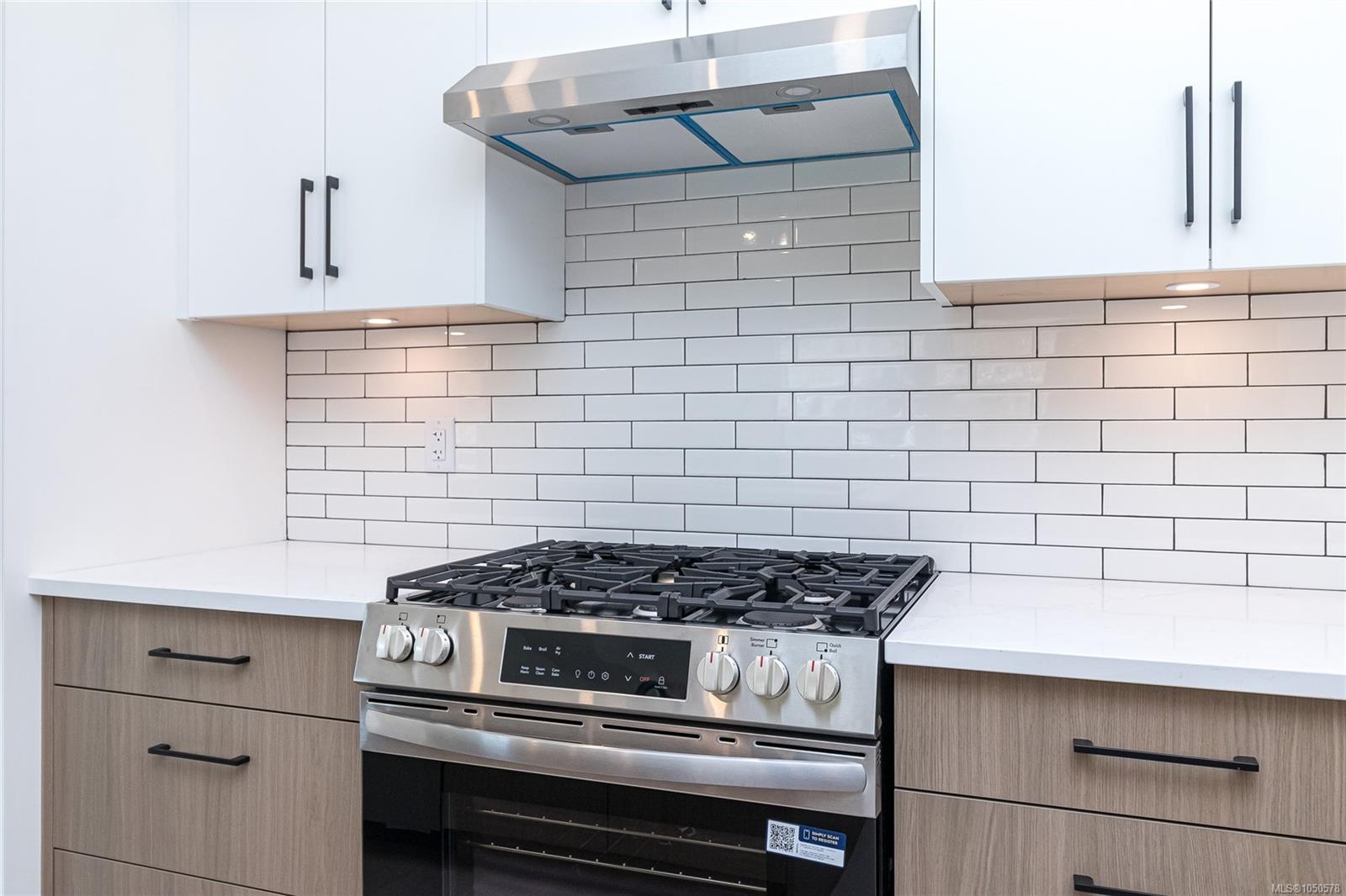 1120 Deltana Ave — listing photo 13 of 32