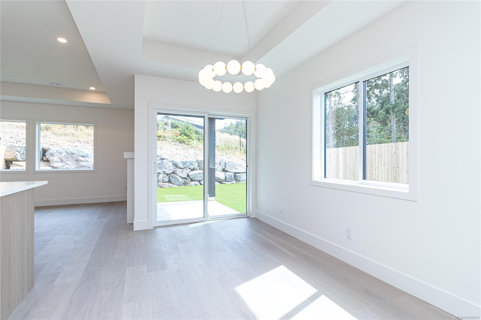 1120 Deltana Ave — listing photo 8 of 32