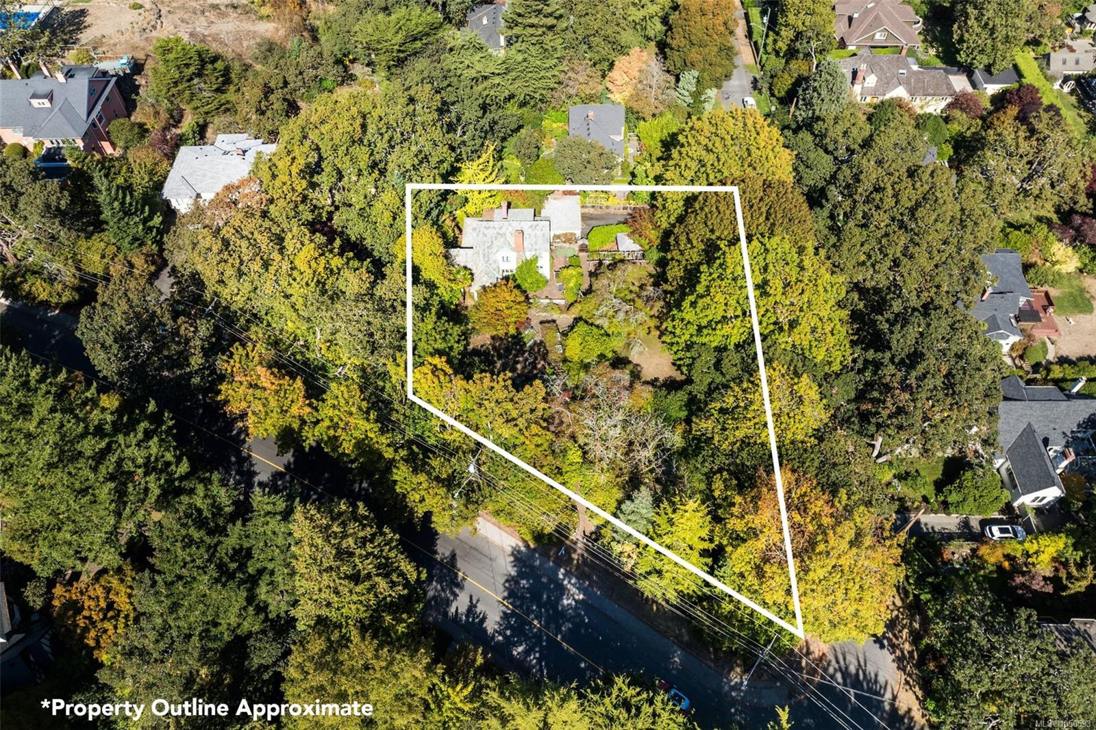 30 Beach Dr photo 4