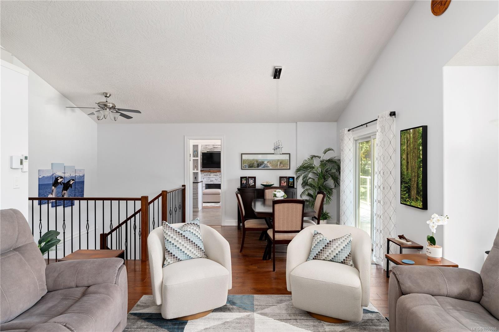 222 Ashley Pl photo 6