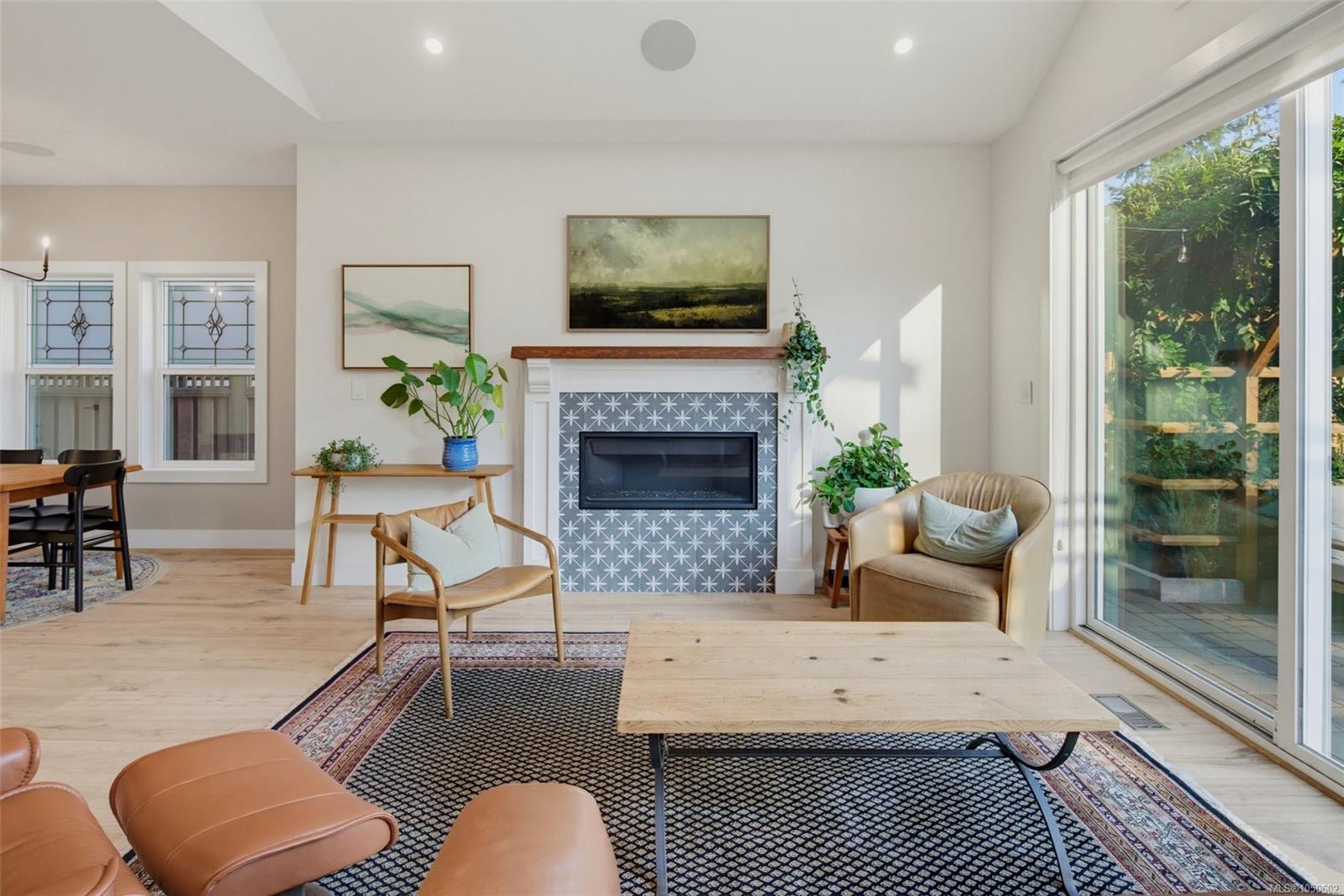 1159 Sluggett Rd — listing photo 9 of 33