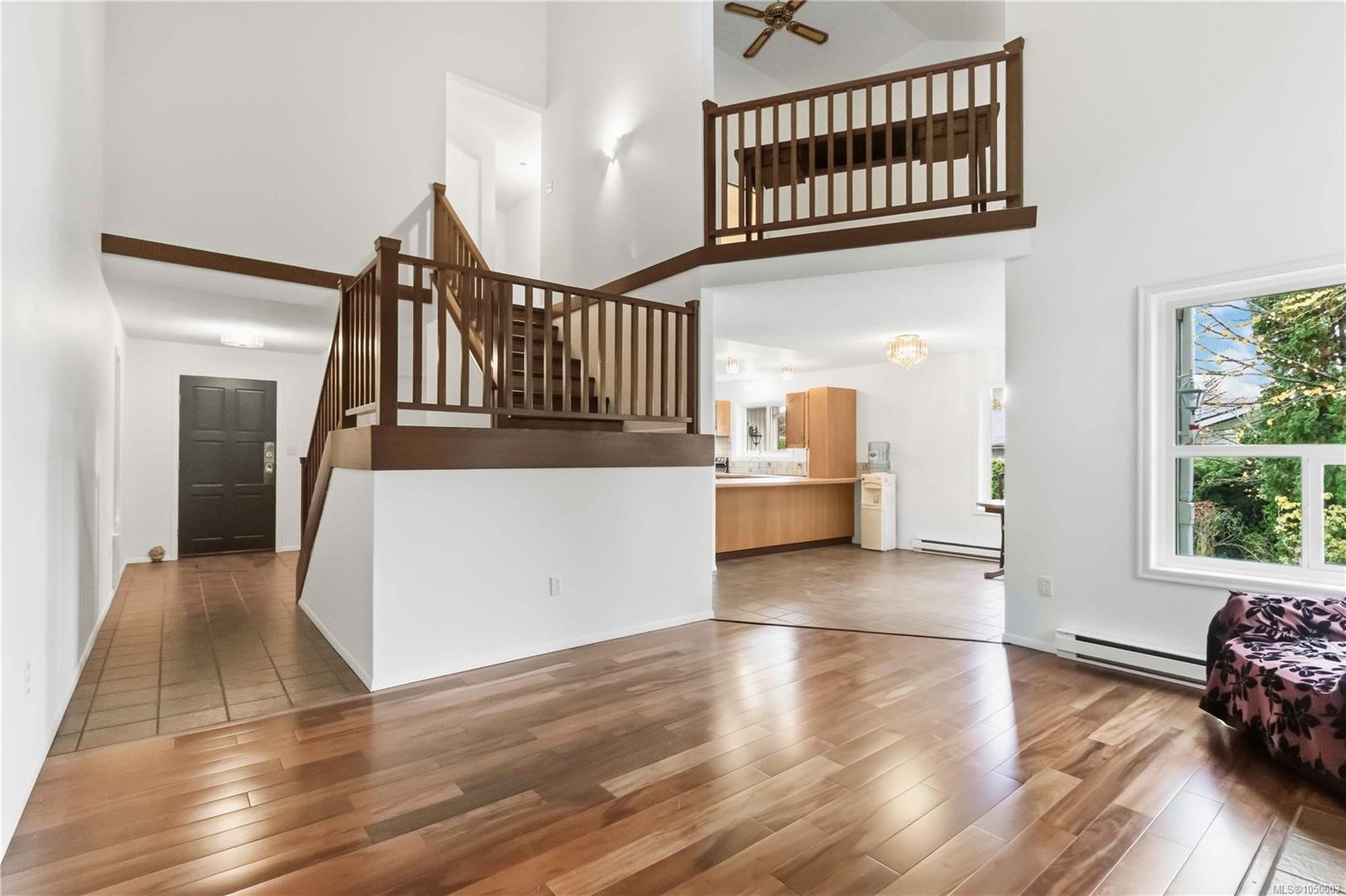 4095 Beam Cres — listing photo 10 of 56