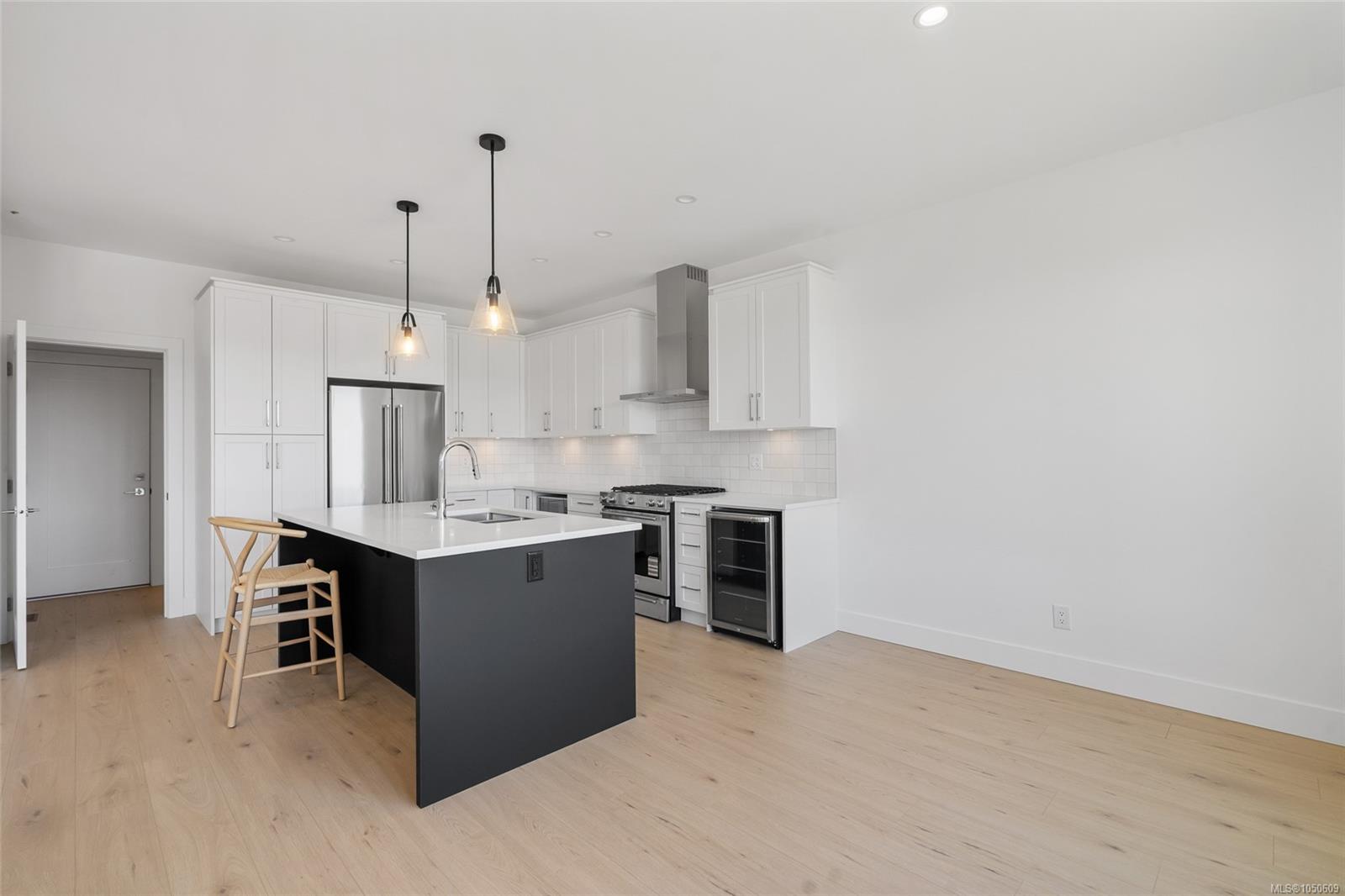 1256 Ashmore Terr — listing photo 10 of 57
