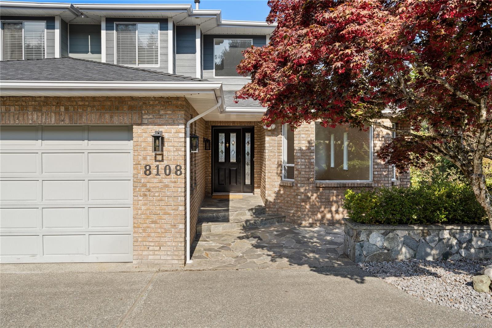 8108 Southwind Dr — listing photo 7 of 85