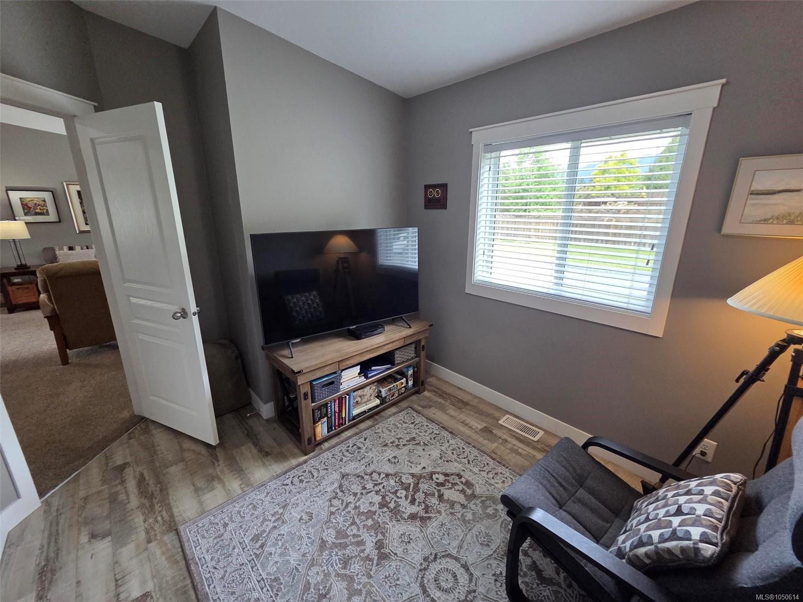 116-5555 Grandview Rd — listing photo 11 of 24