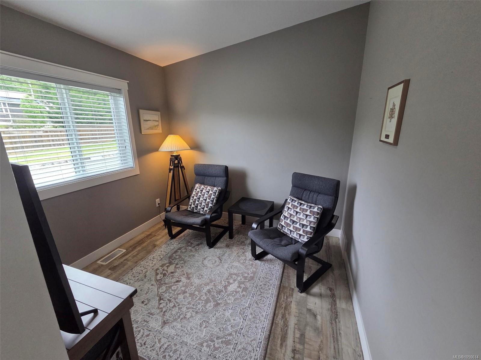 116-5555 Grandview Rd — listing photo 10 of 24