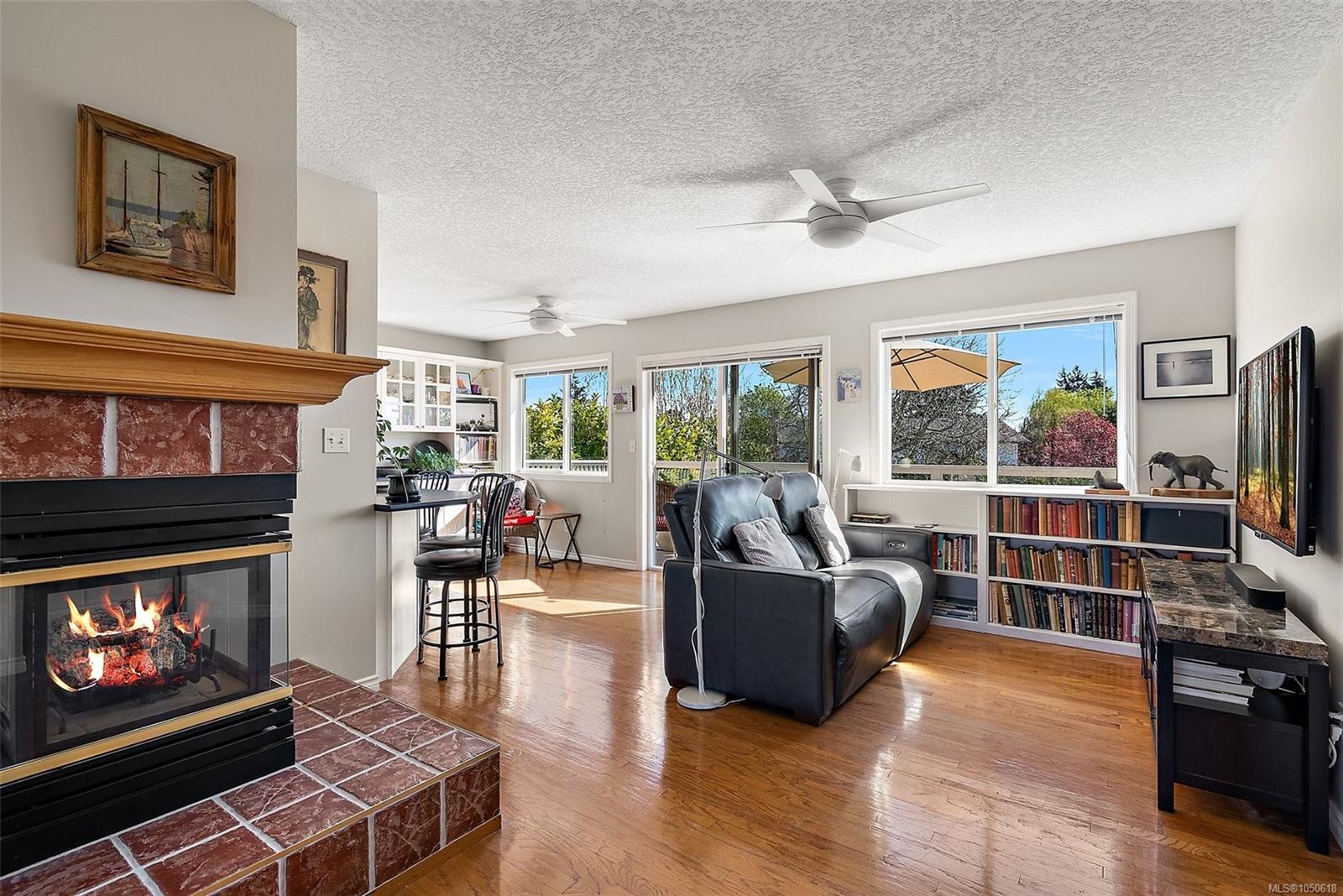 10347 Bowerbank Rd — listing photo 13 of 22
