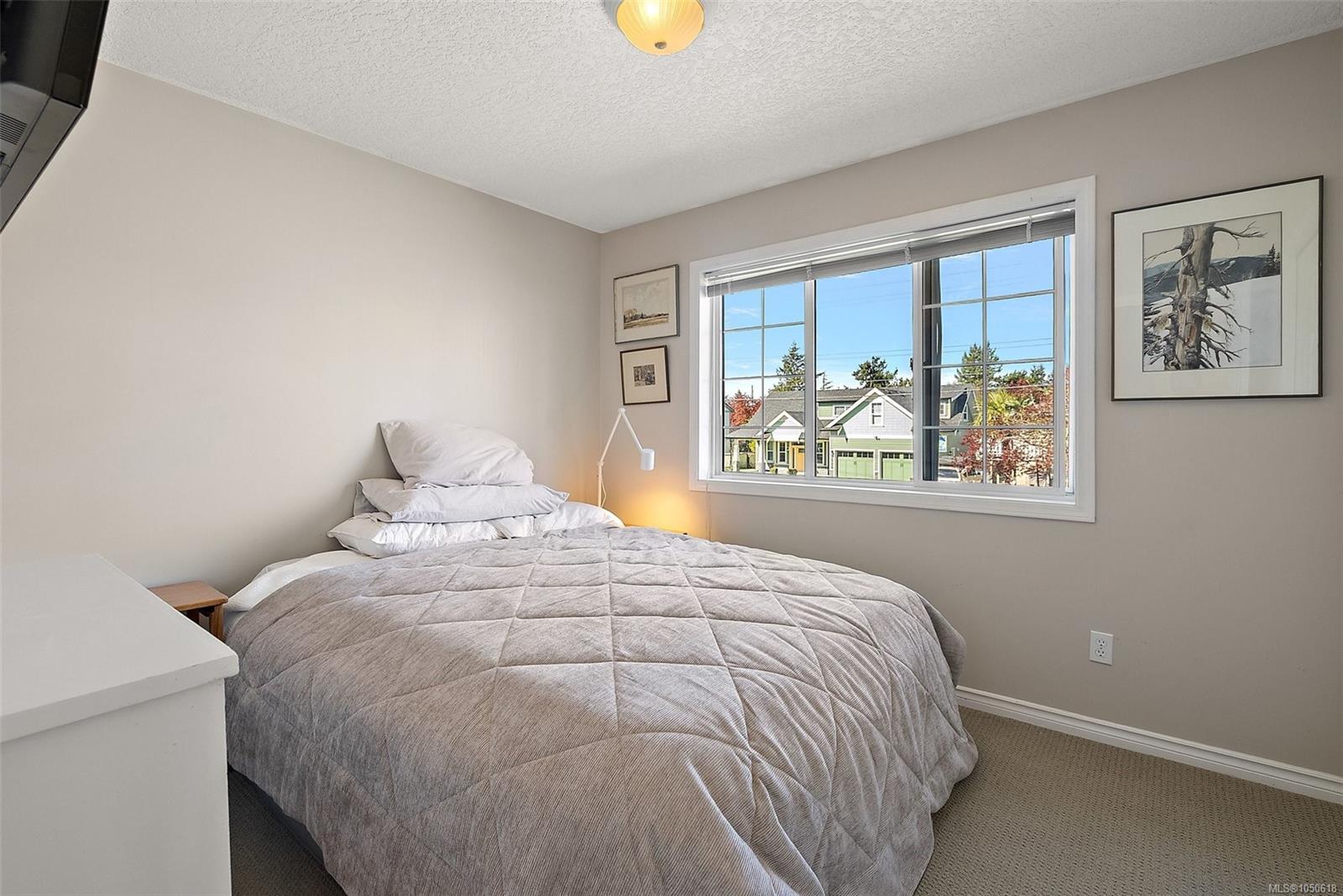 10347 Bowerbank Rd — listing photo 14 of 22