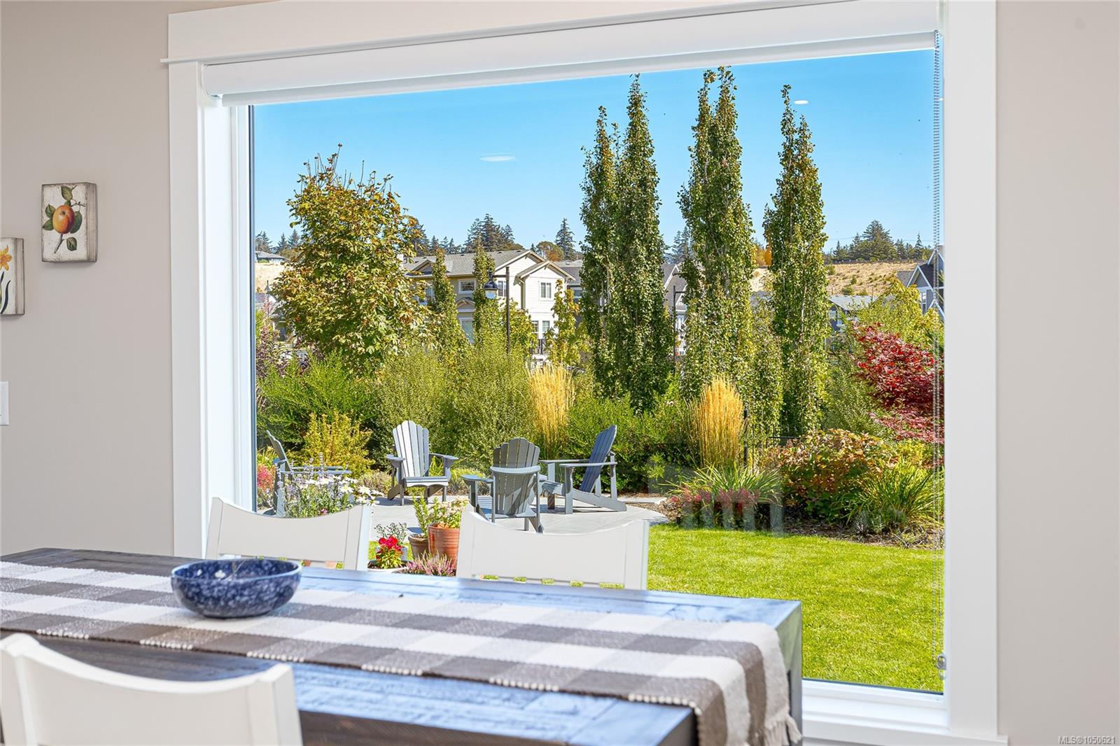 3455 Sparrowhawk Ave — listing photo 13 of 63