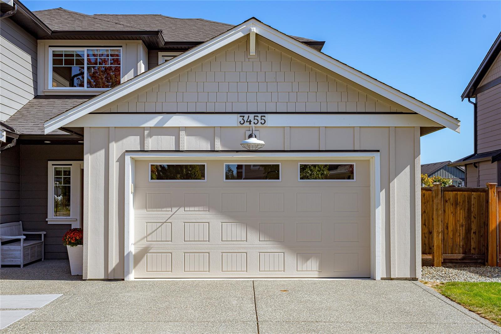 3455 Sparrowhawk Ave photo 3