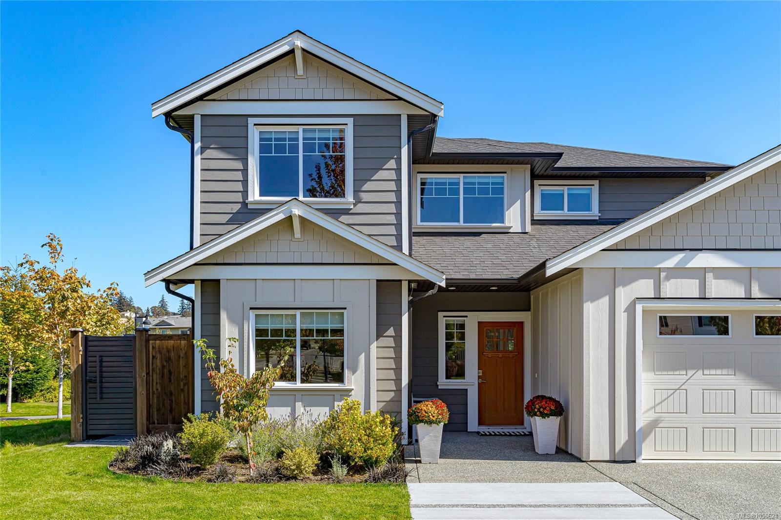 3455 Sparrowhawk Ave photo 4