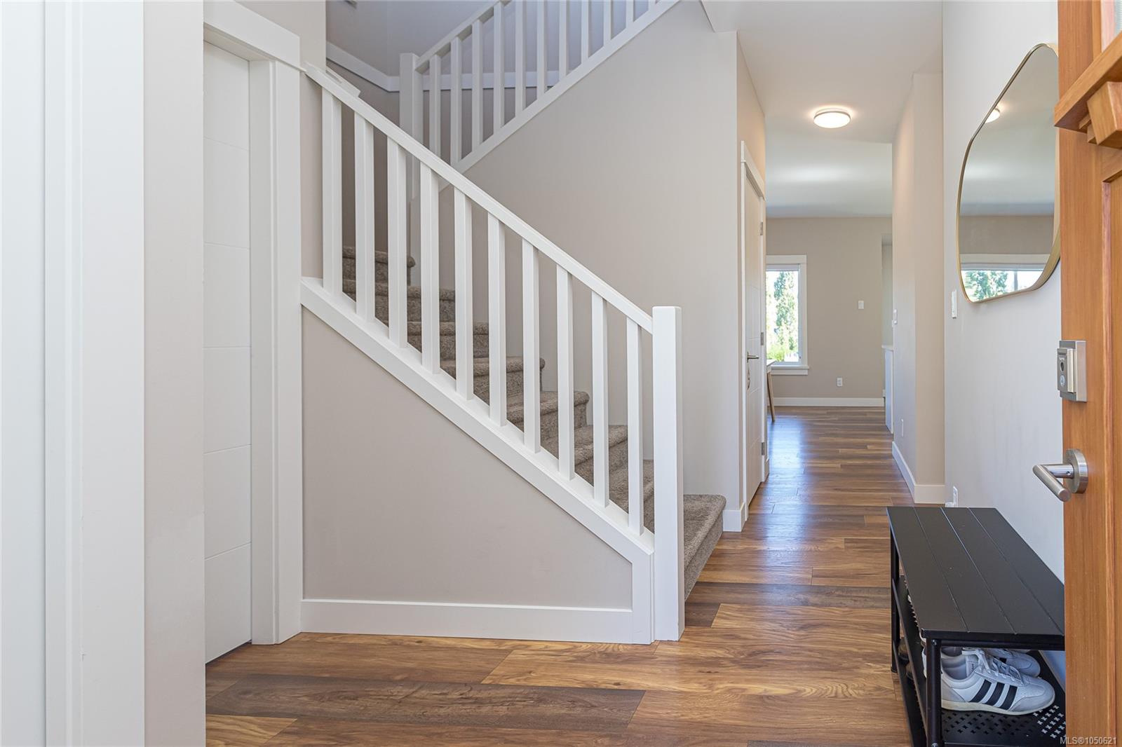3455 Sparrowhawk Ave photo 6