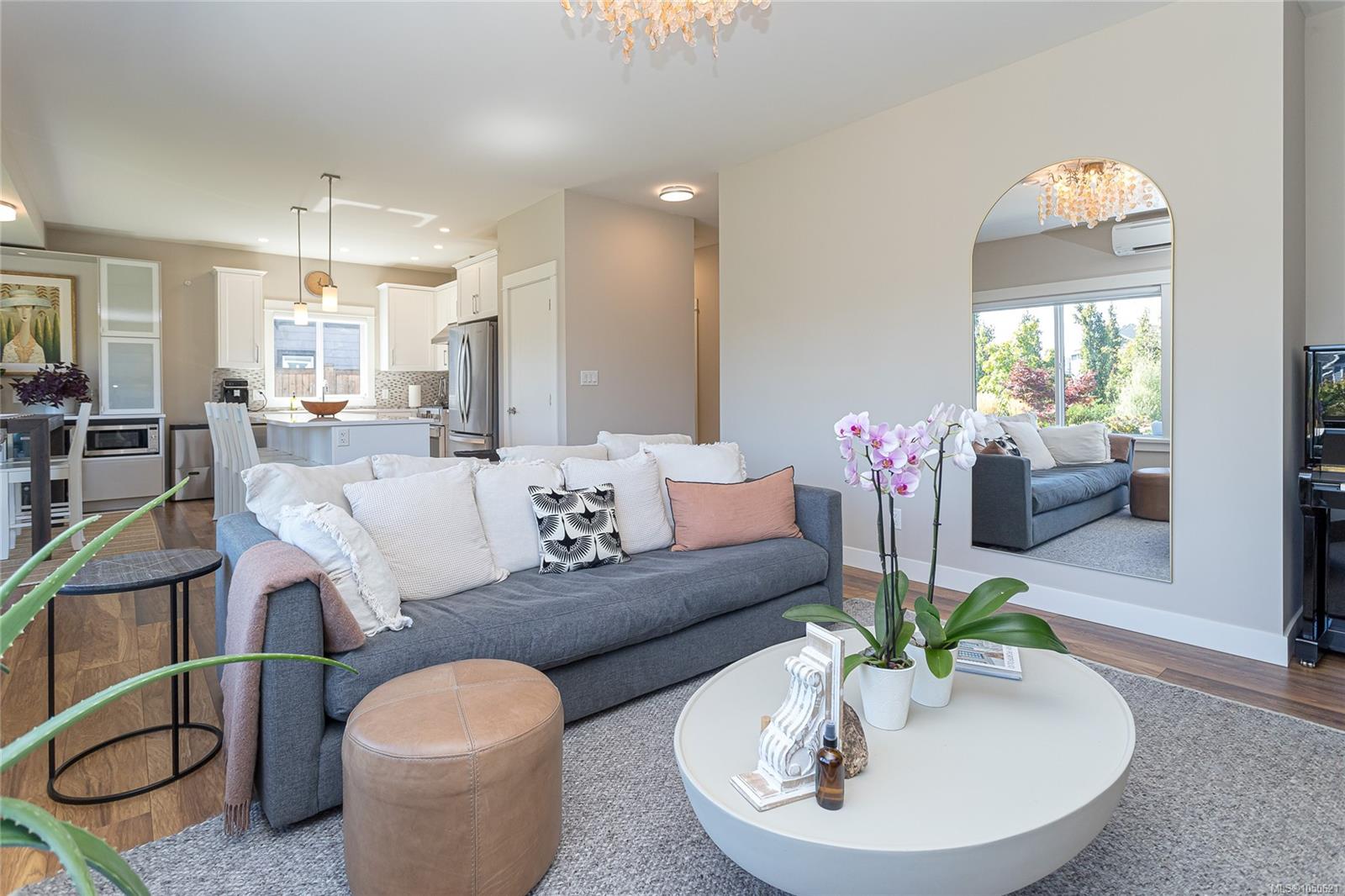 3455 Sparrowhawk Ave — listing photo 9 of 63