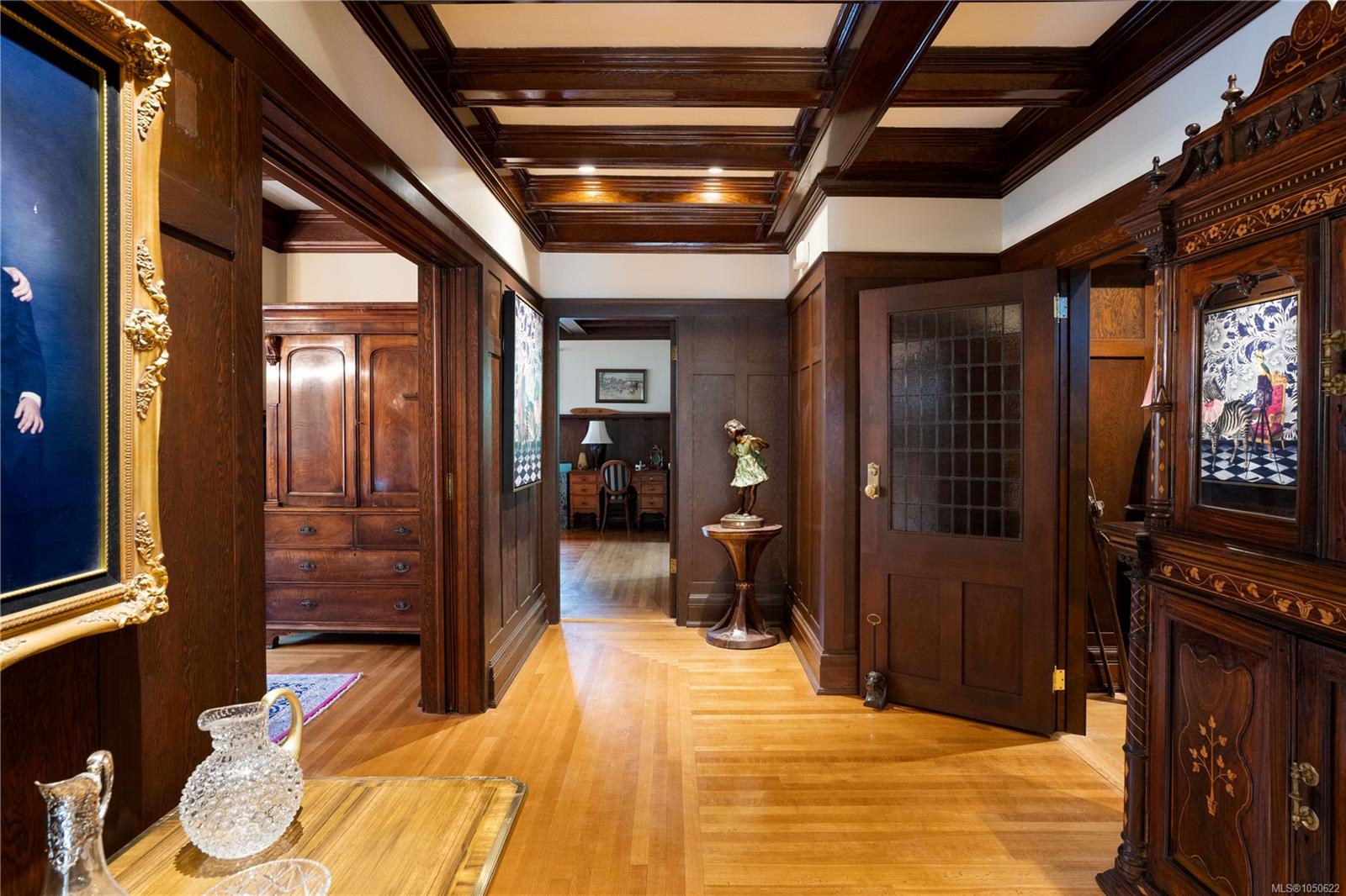 1030 St. Charles St — listing photo 13 of 77
