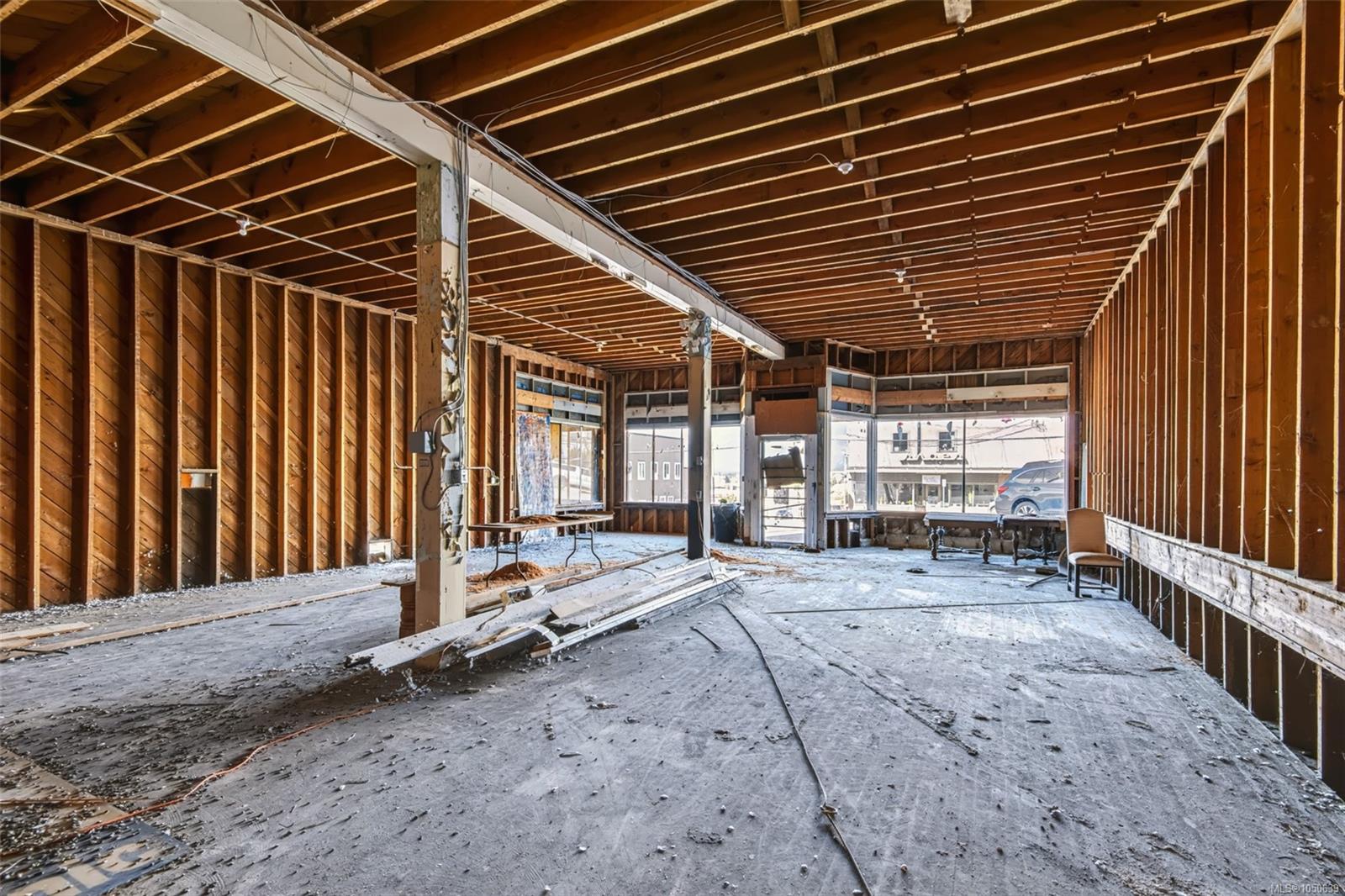 5036 Argyle St — listing photo 8 of 50