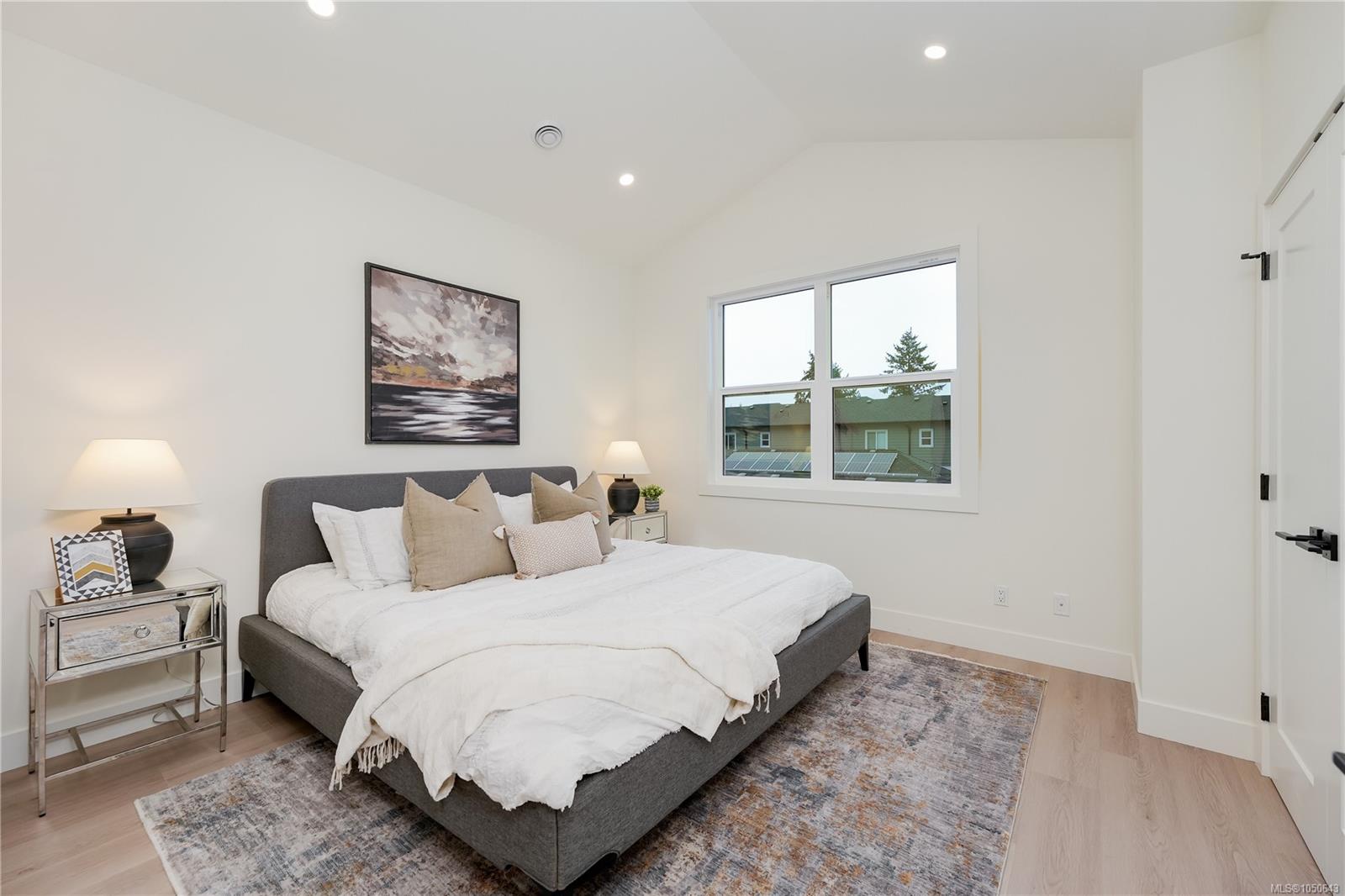 113-960 Jenkins Ave — listing photo 12 of 35