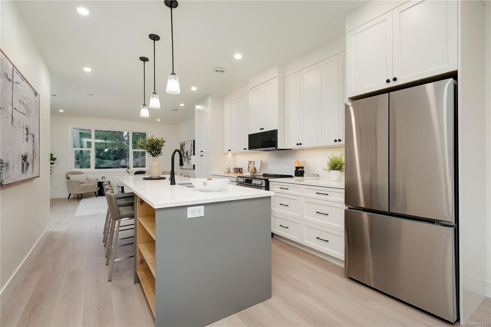 113-960 Jenkins Ave — listing photo 8 of 35