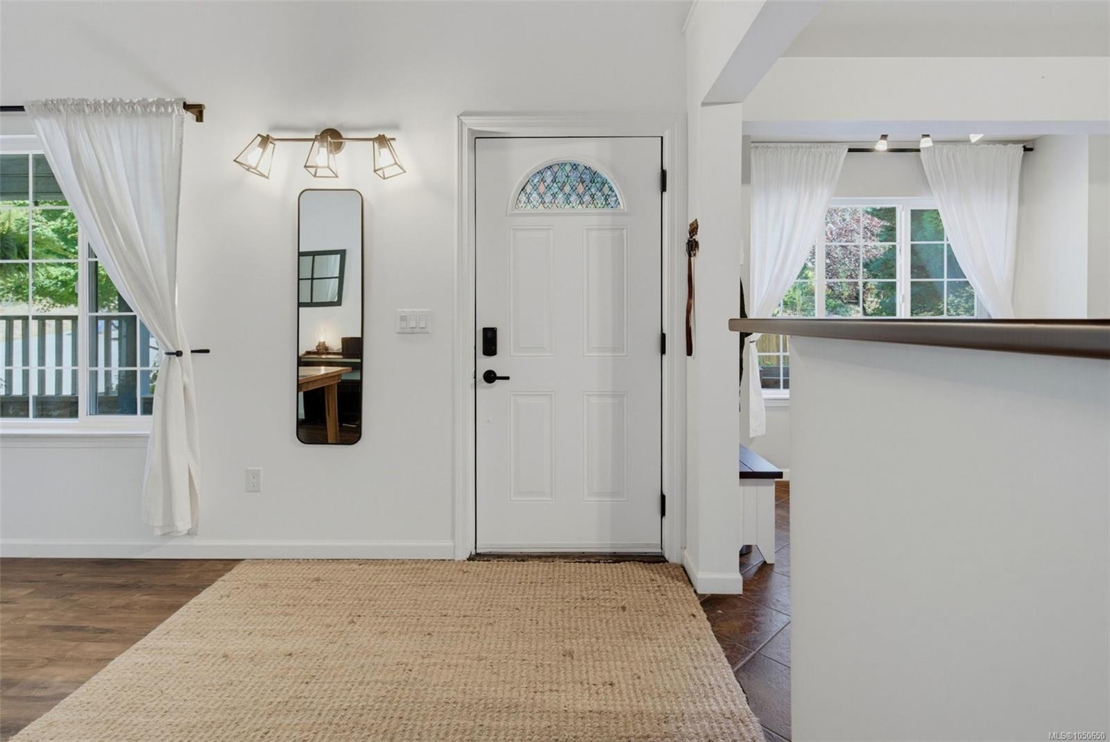 3668 Princess Ave — listing photo 14 of 49