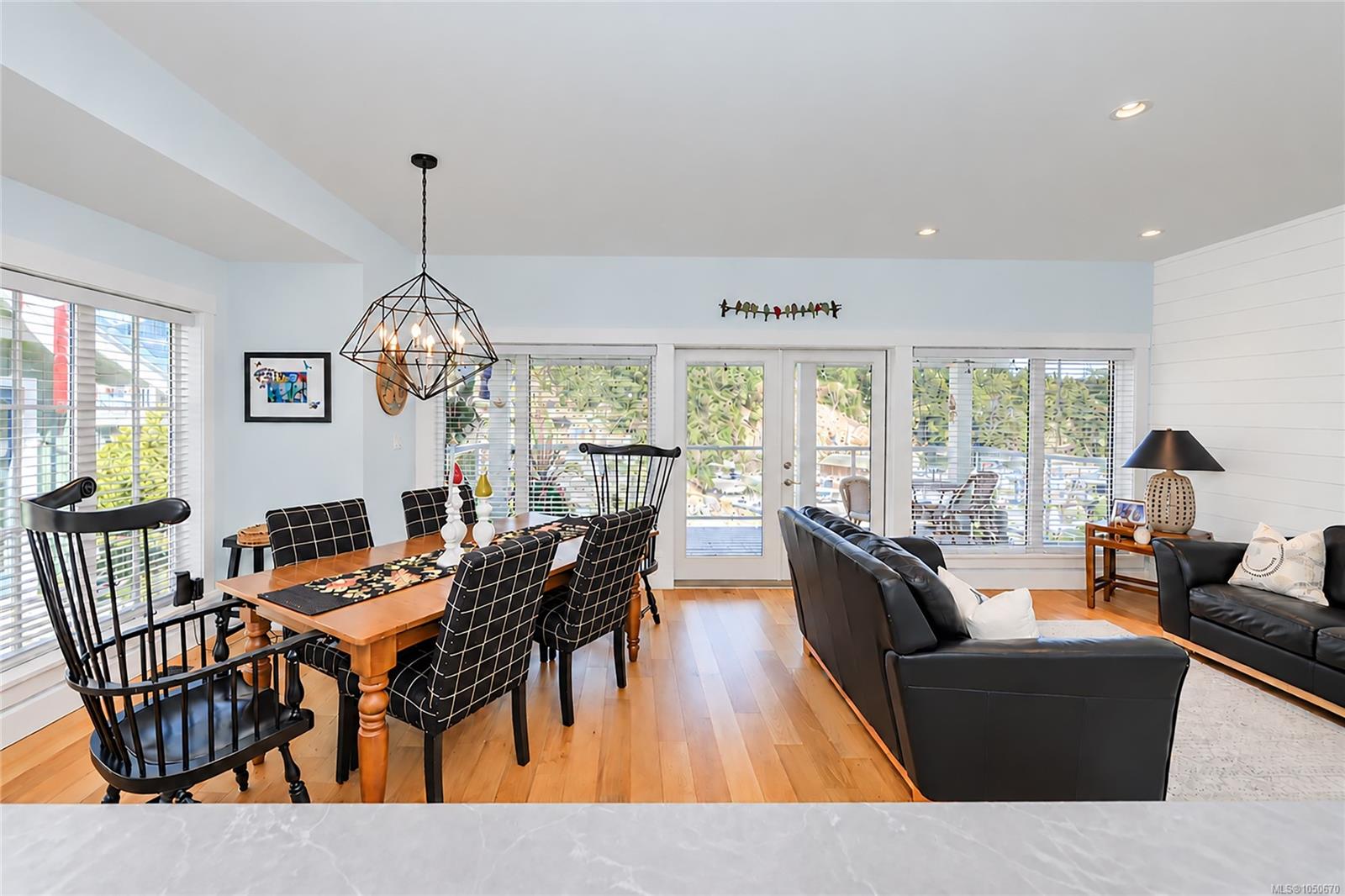 200 Marina Way — listing photo 5 of 38