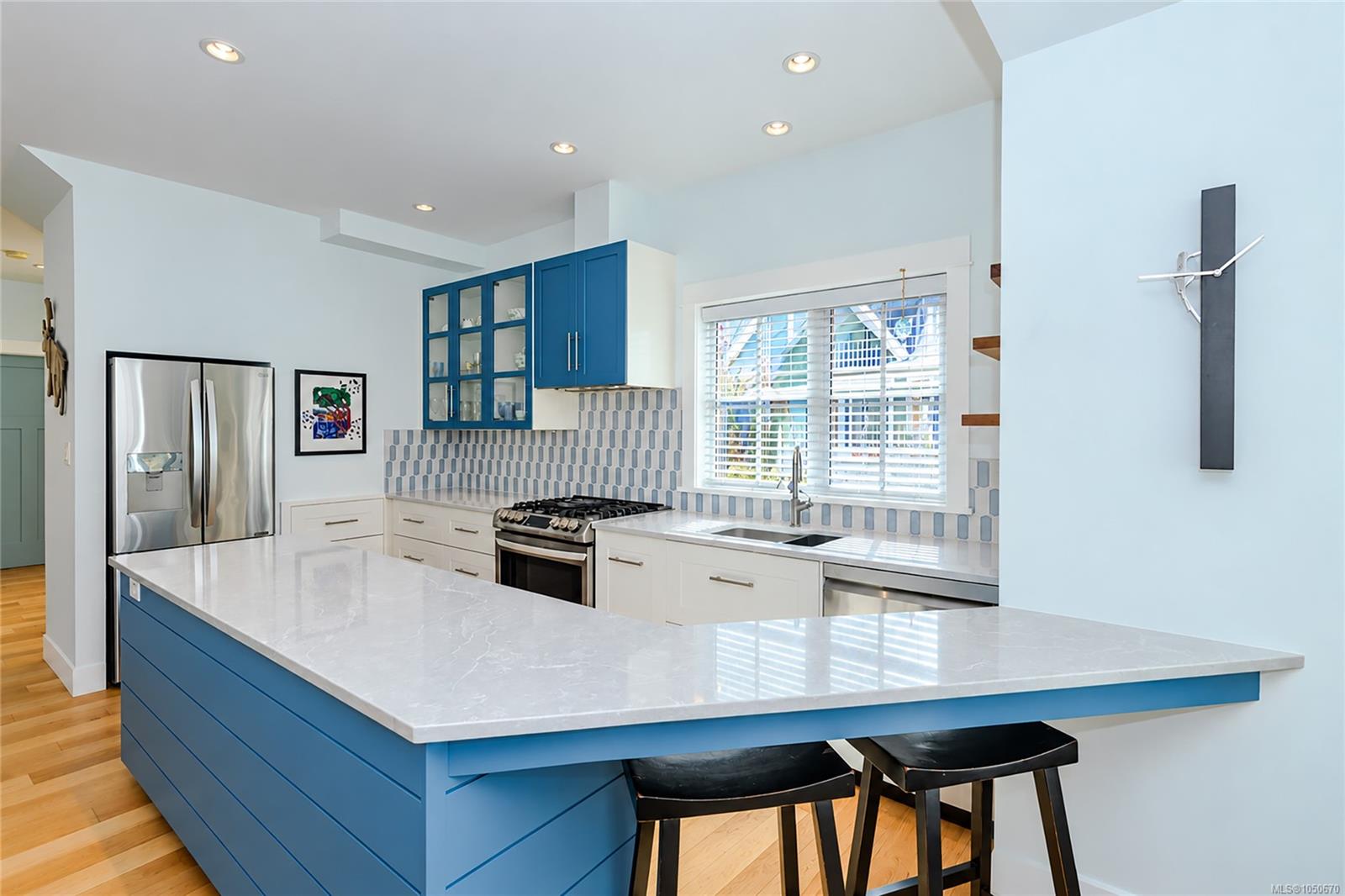 200 Marina Way — listing photo 6 of 38
