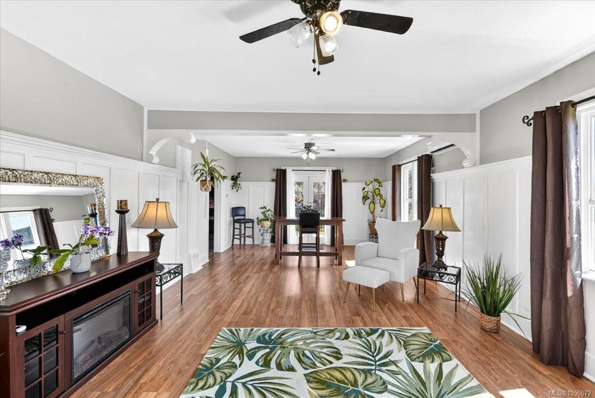 2893 11th Ave — listing photo 11 of 51
