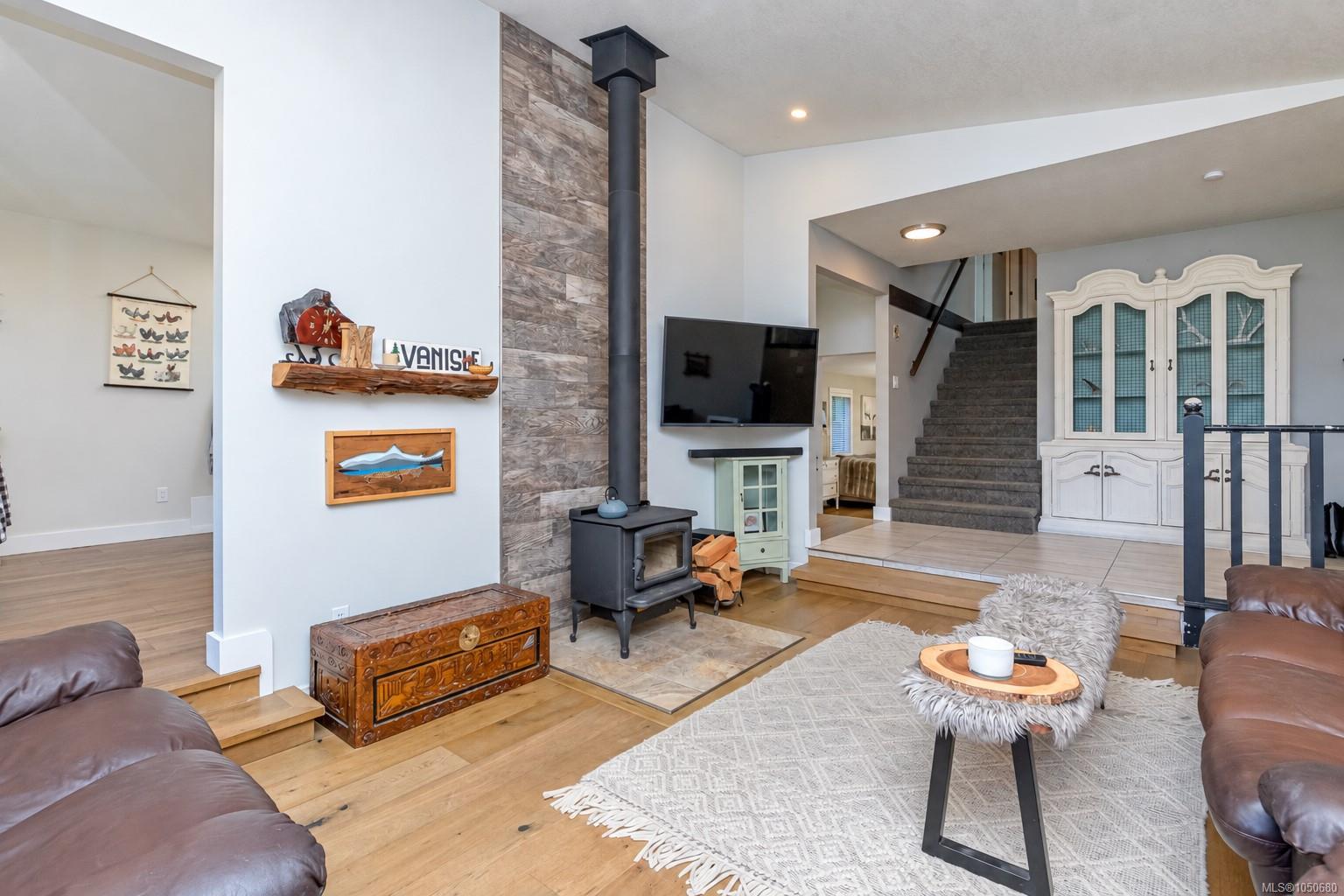 6535 Wicks Rd — listing photo 9 of 49
