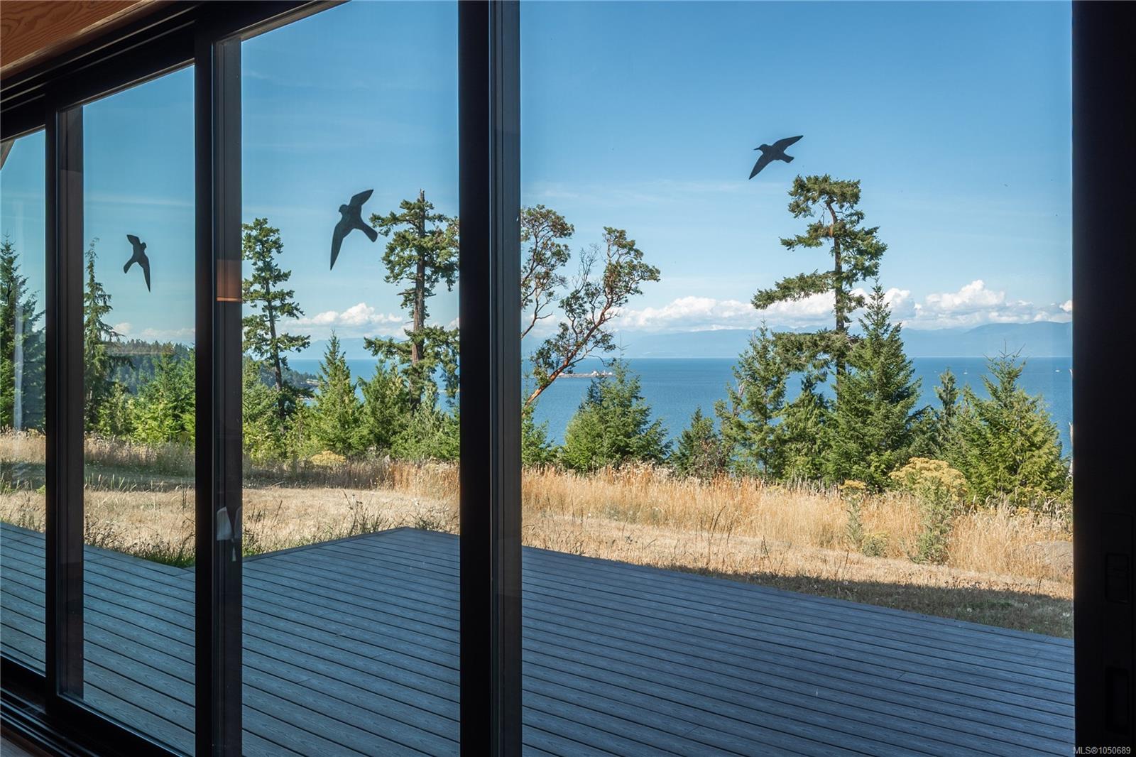 573 Horseshoe Rd — listing photo 8 of 54