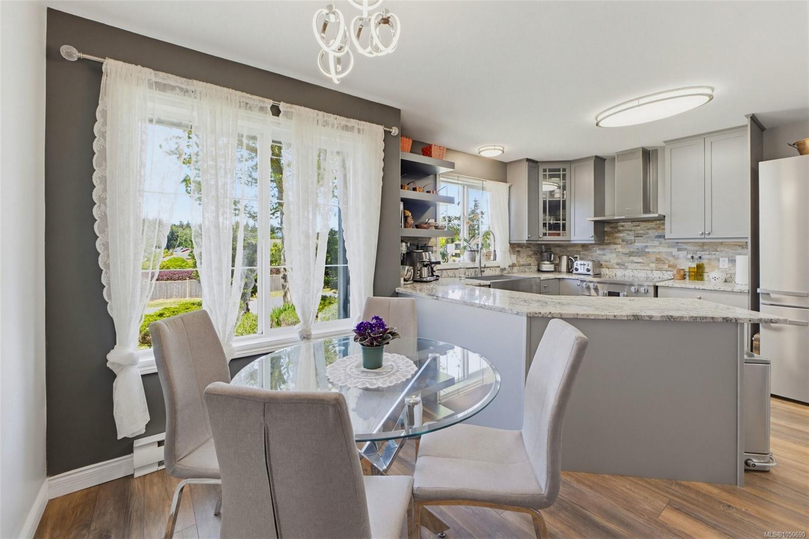 7201 Austins Pl — listing photo 11 of 38