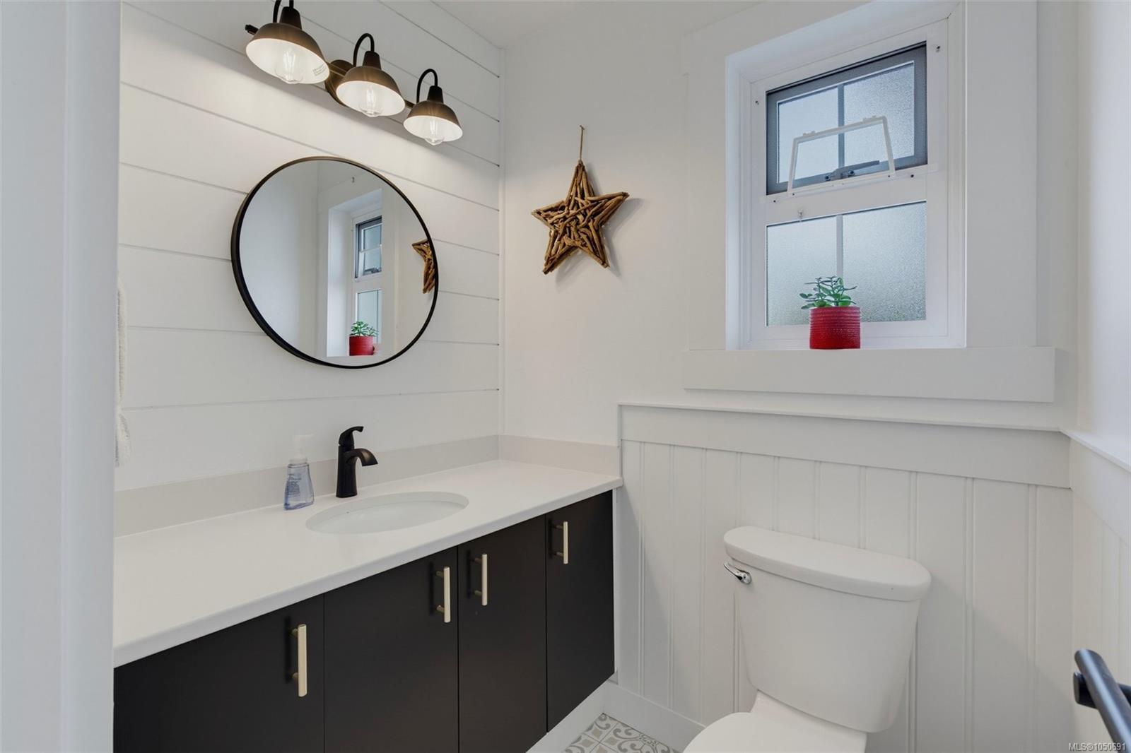 9-2115 Amelia Ave — listing photo 8 of 36