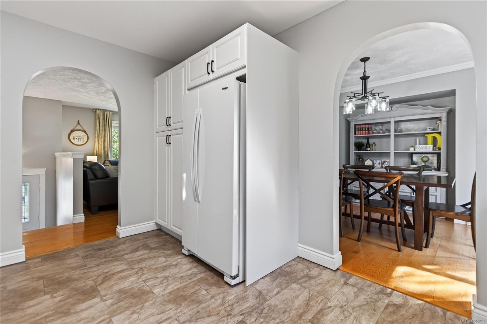 2149 Murrelet Dr — listing photo 8 of 27