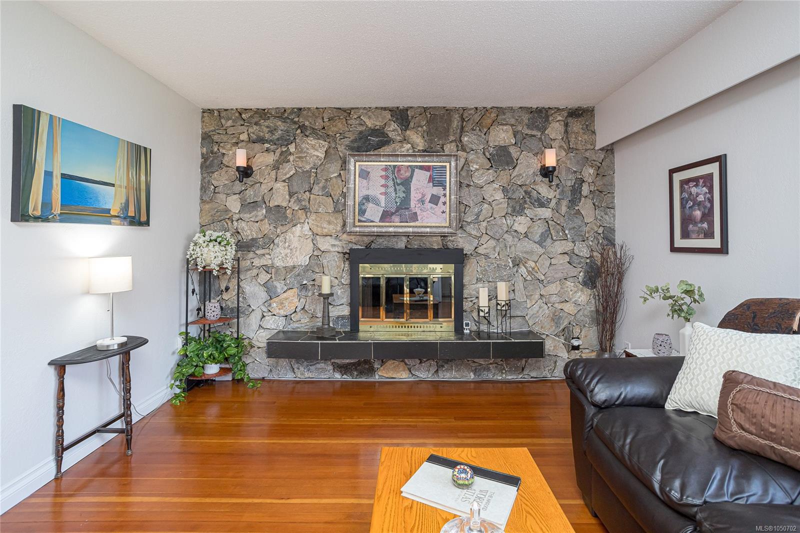 3155 Earl grey St photo 4