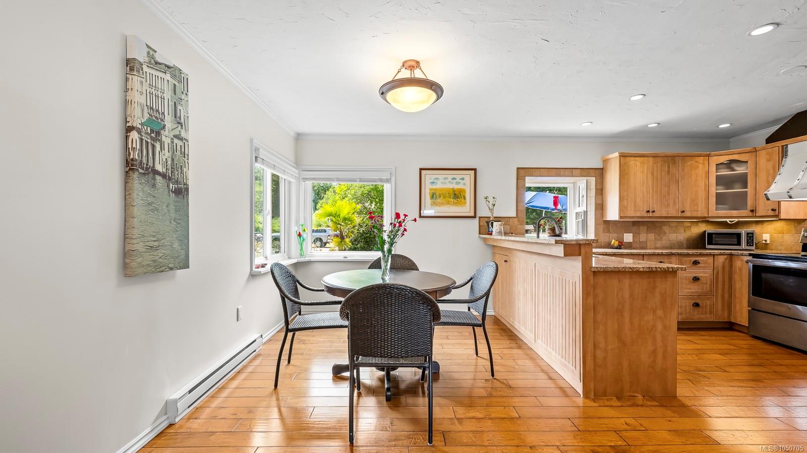 7410 Yake Rd — listing photo 12 of 42