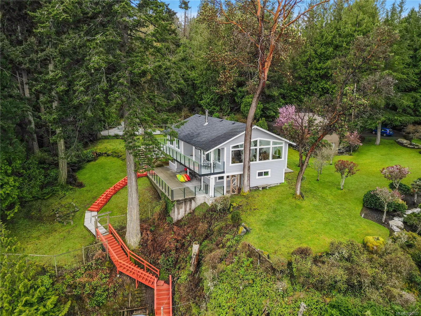 976 Lands End Rd photo 5