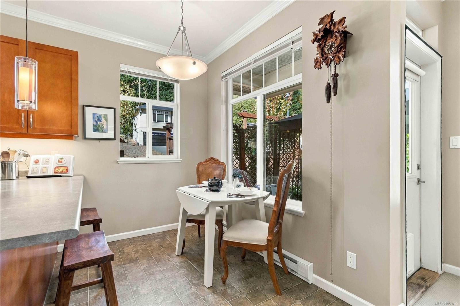 2409 Poplar Dr — listing photo 14 of 35