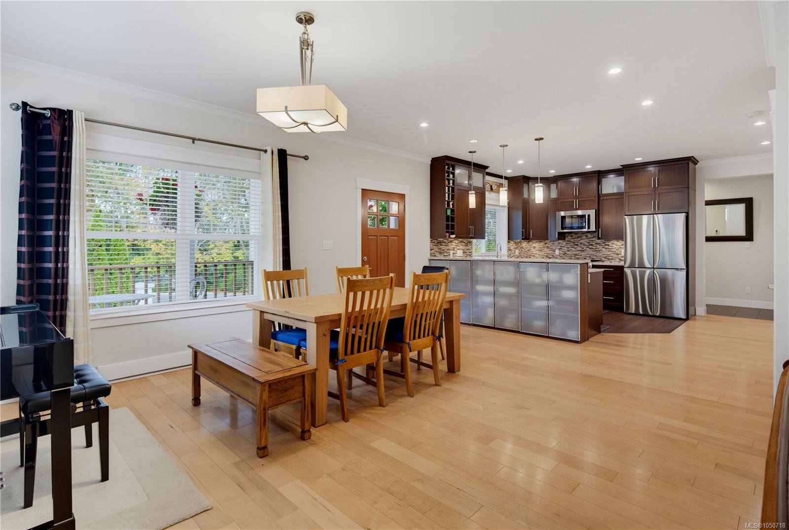 3919 Blenkinsop Rd — listing photo 11 of 41