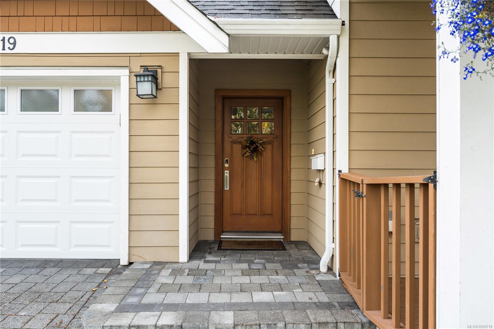3919 Blenkinsop Rd — listing photo 6 of 41