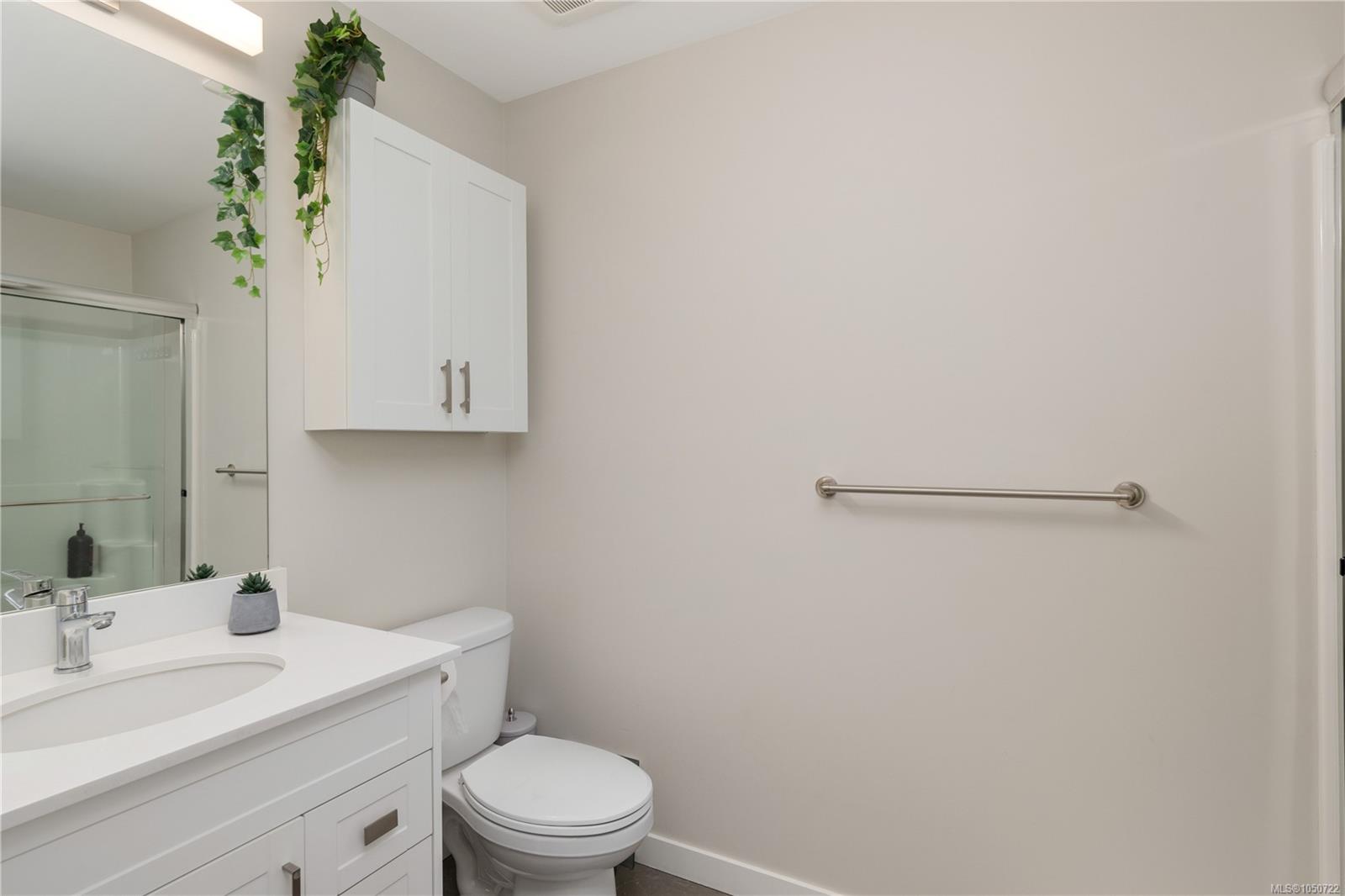 104-2843 Jacklin Rd — listing photo 13 of 23