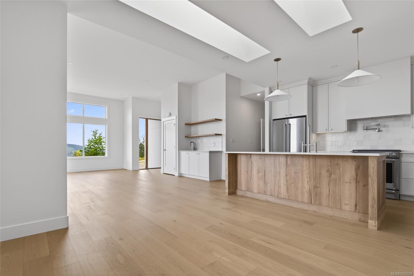 6226 Seablush Dr — listing photo 10 of 44