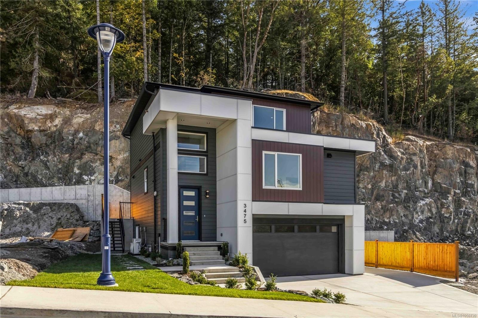 3475 Merlot Terr — listing photo 2 of 50