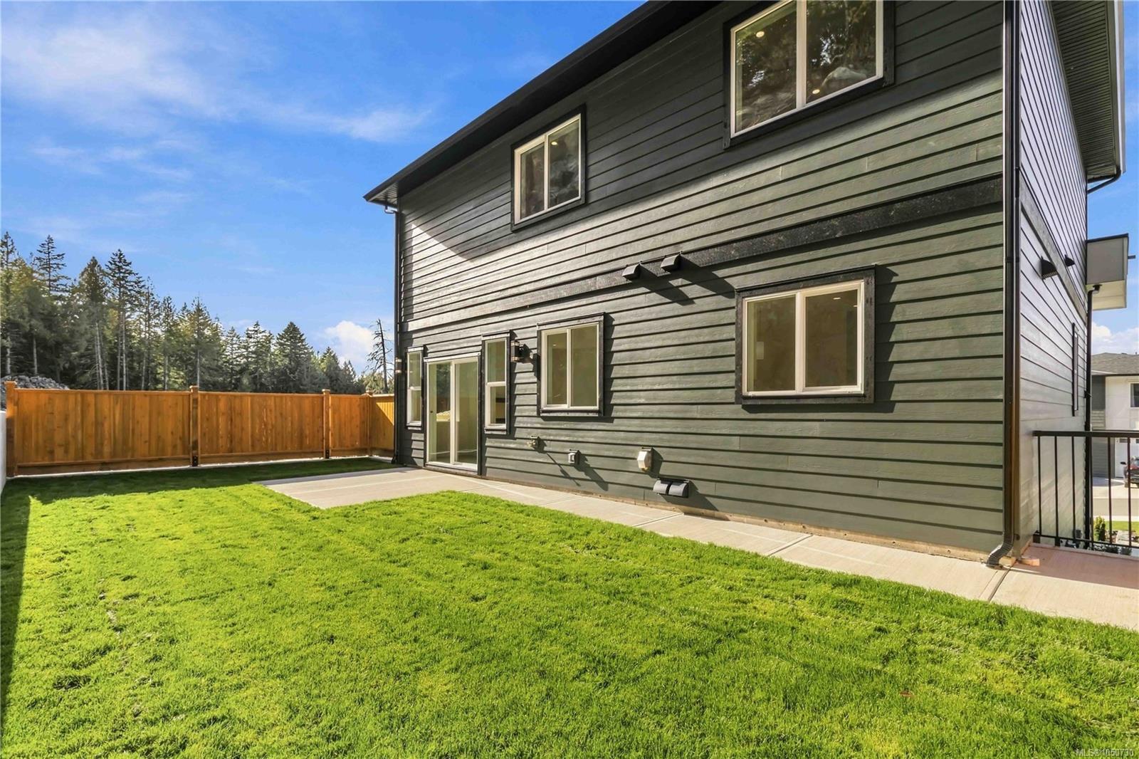 3475 Merlot Terr — listing photo 8 of 50