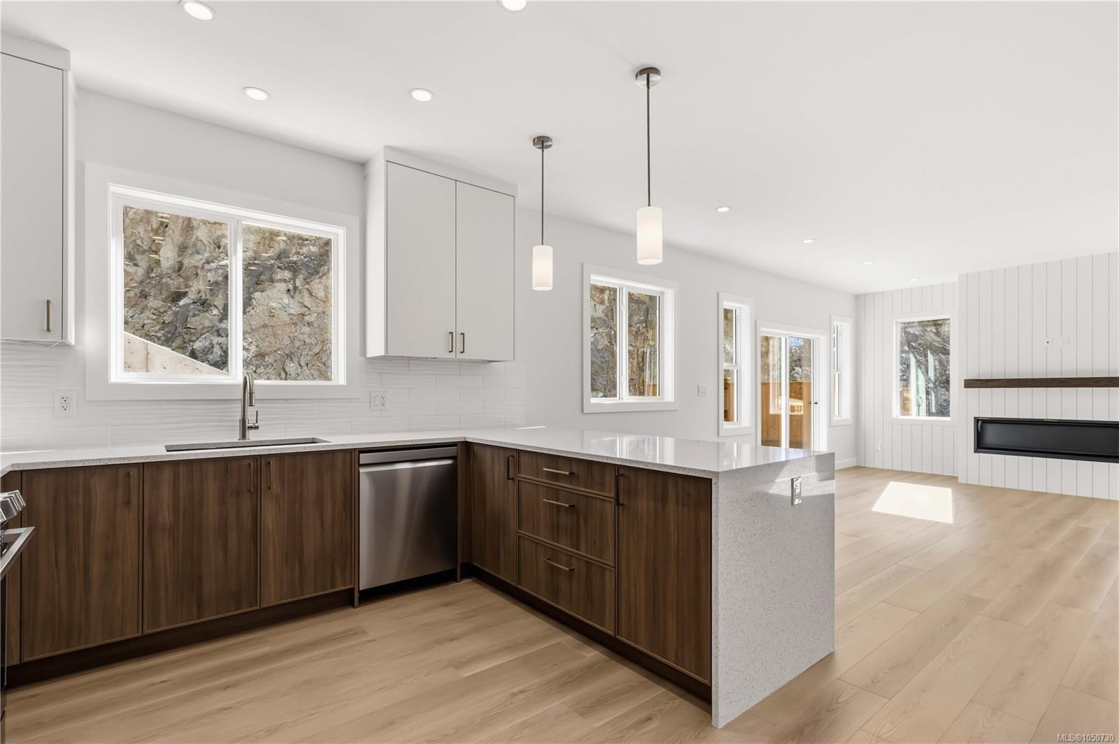 3475 Merlot Terr — listing photo 10 of 50