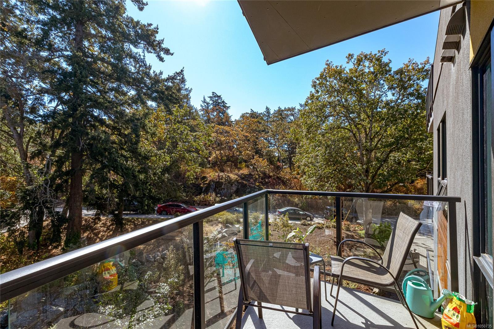 312-991 McKenzie Ave — listing photo 8 of 37